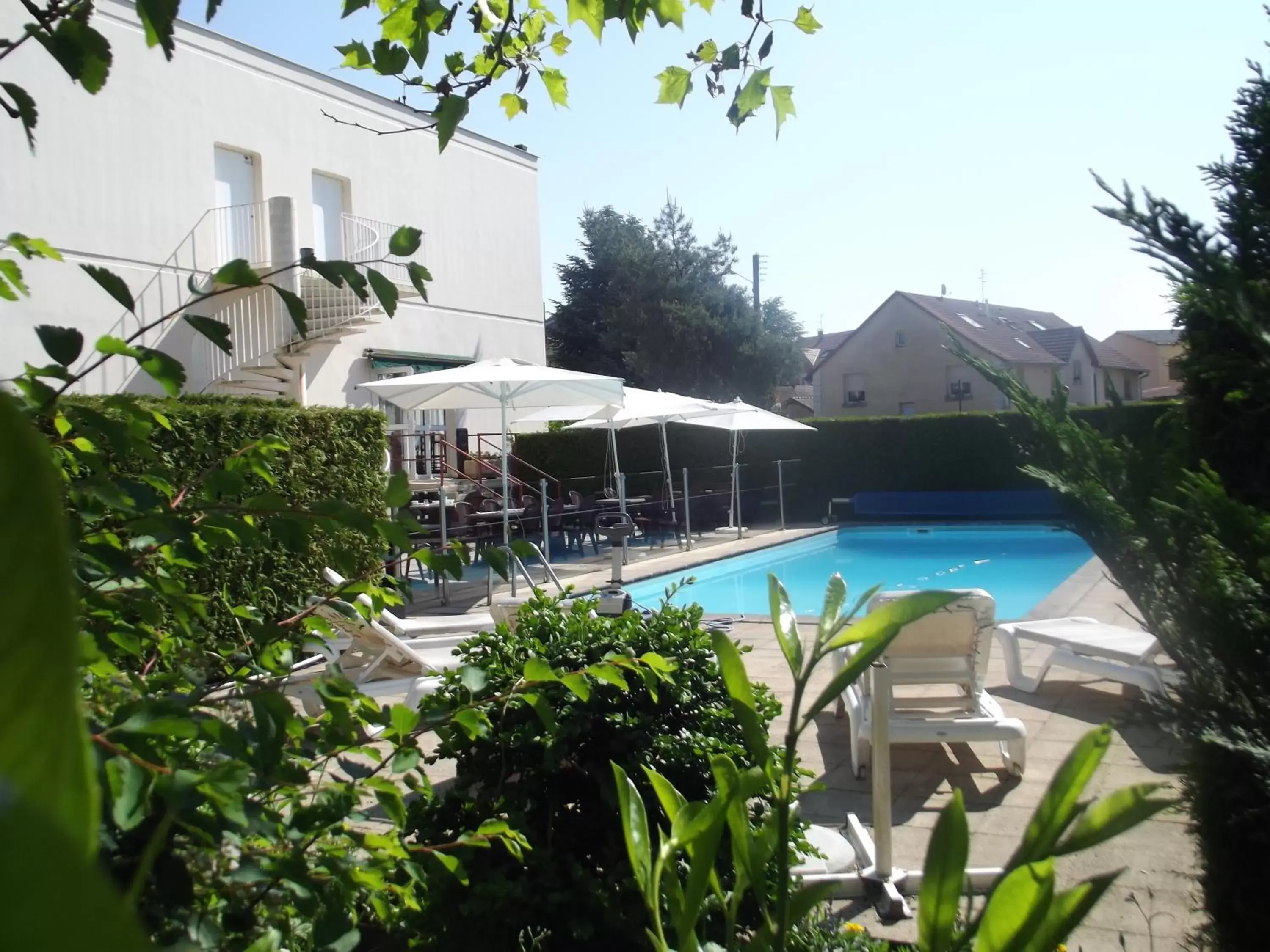 Swimming Pool in ibis Belfort Danjoutin