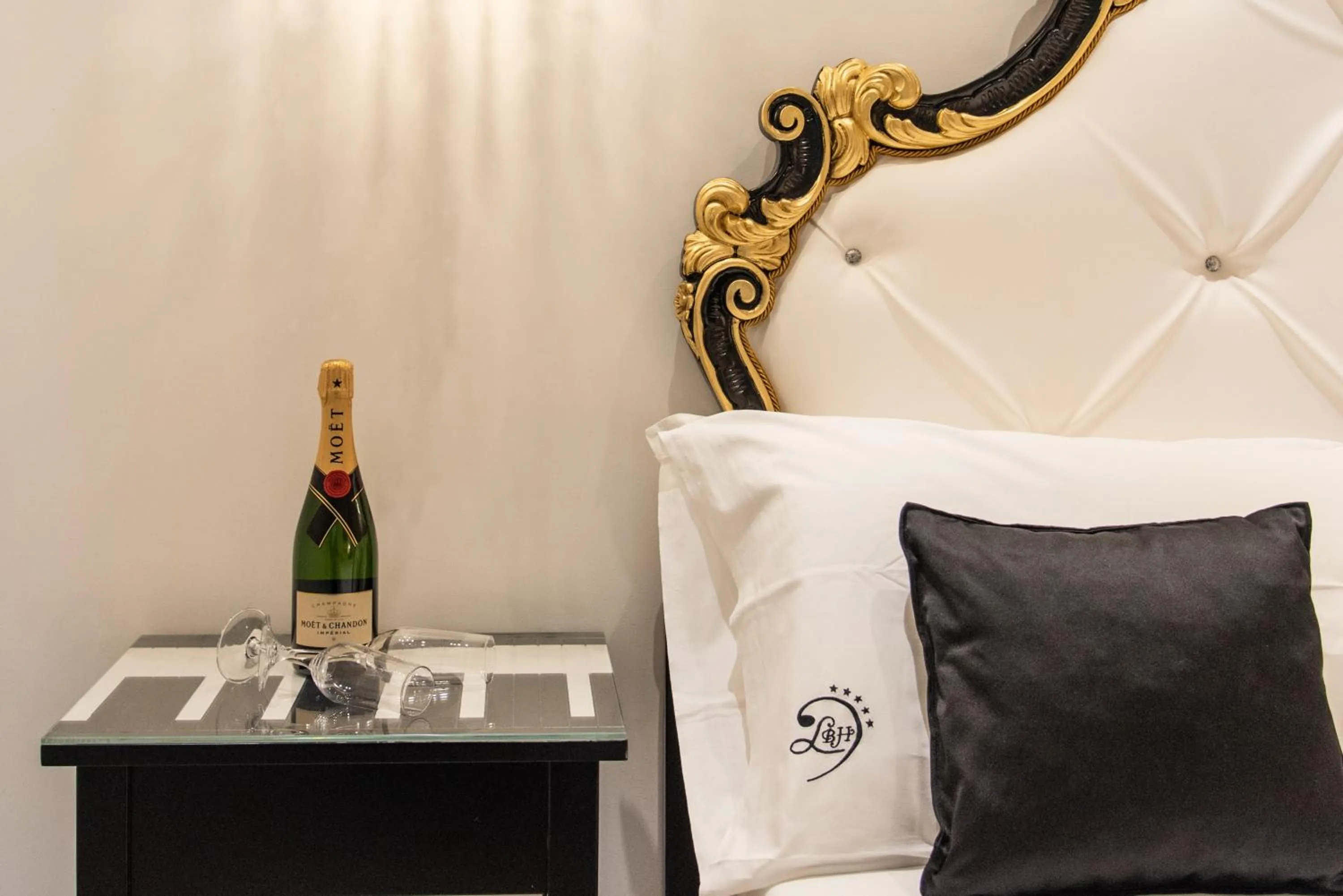 Bed in Ludwig Boutique Hotel & Spa