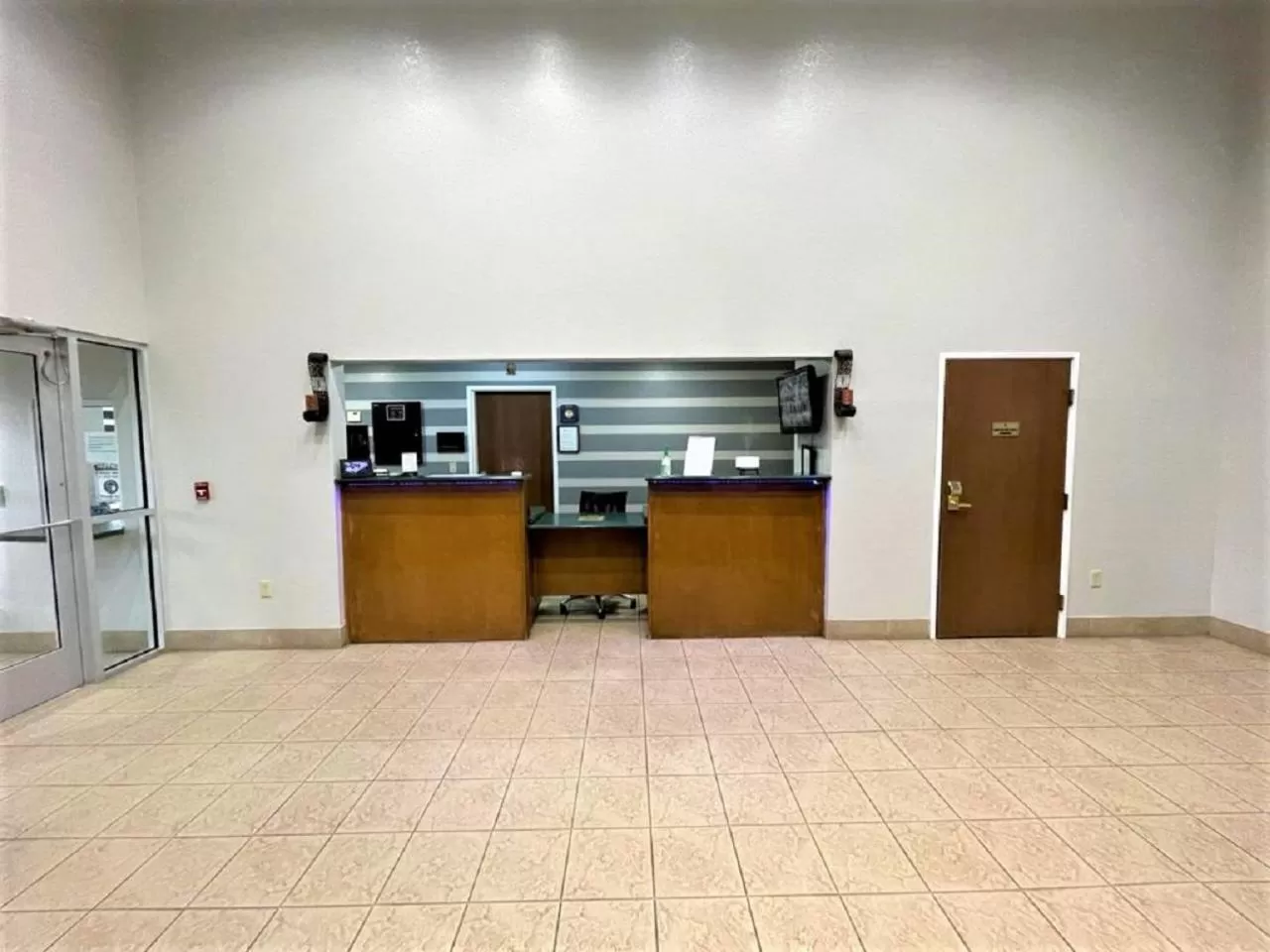 Lobby or reception in Star City Inn & Suites