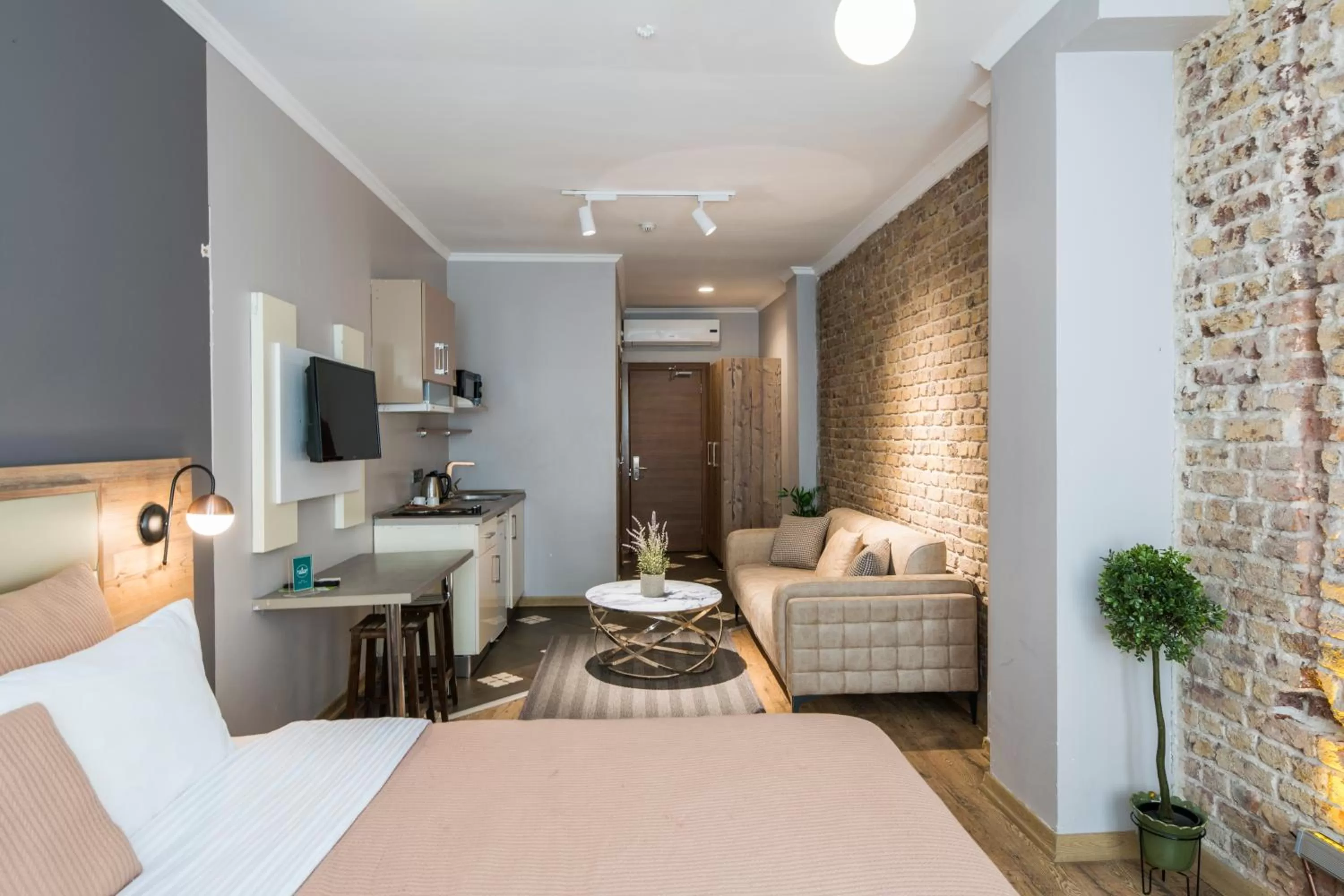 Bed in The Wilson Galata Hotel