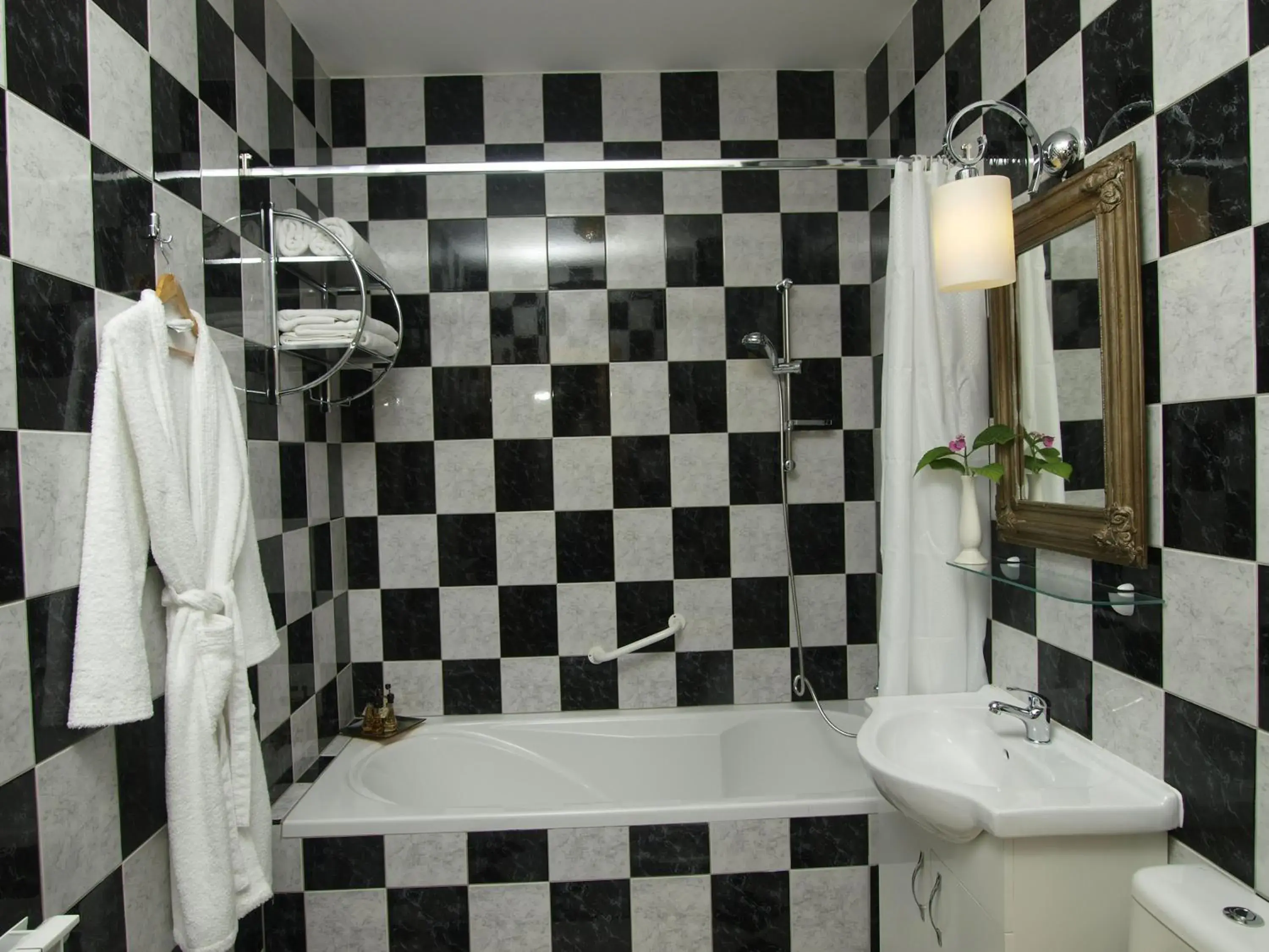 Bathroom in Hotel Puntijar