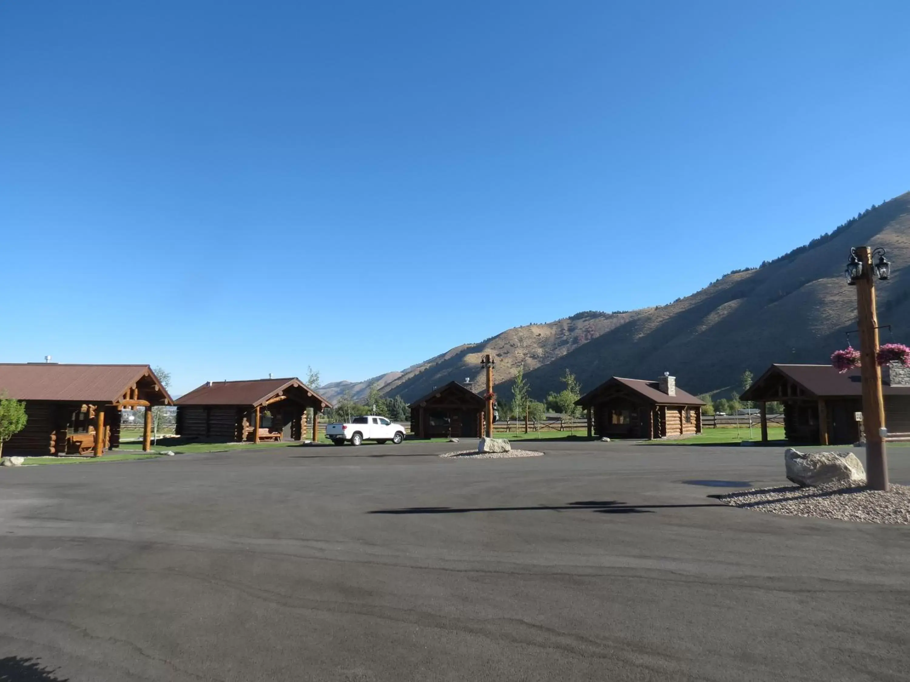 Street view, Property Building in Kodiak Mountain Resort