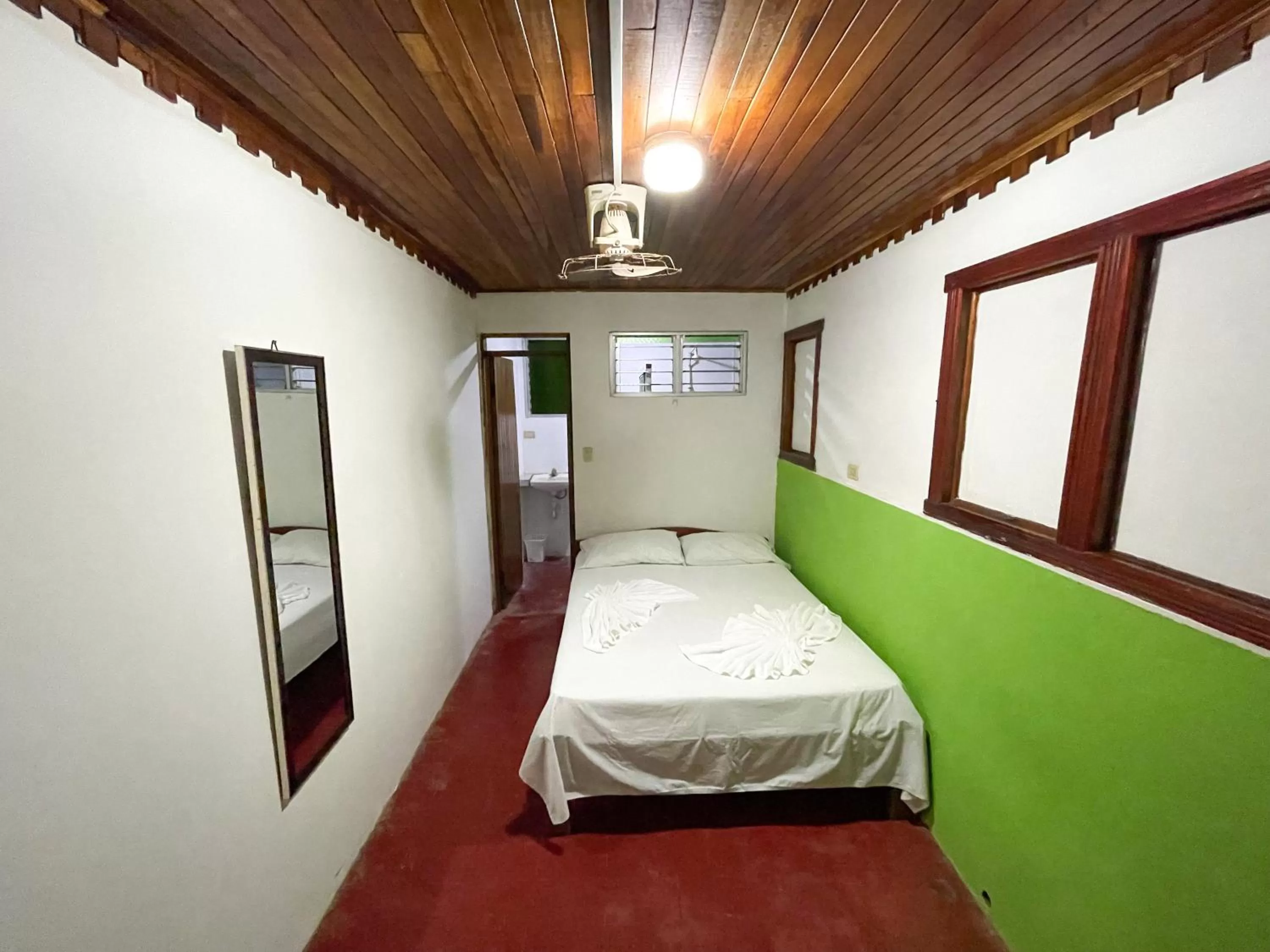 Bed in Hotel La Cascada