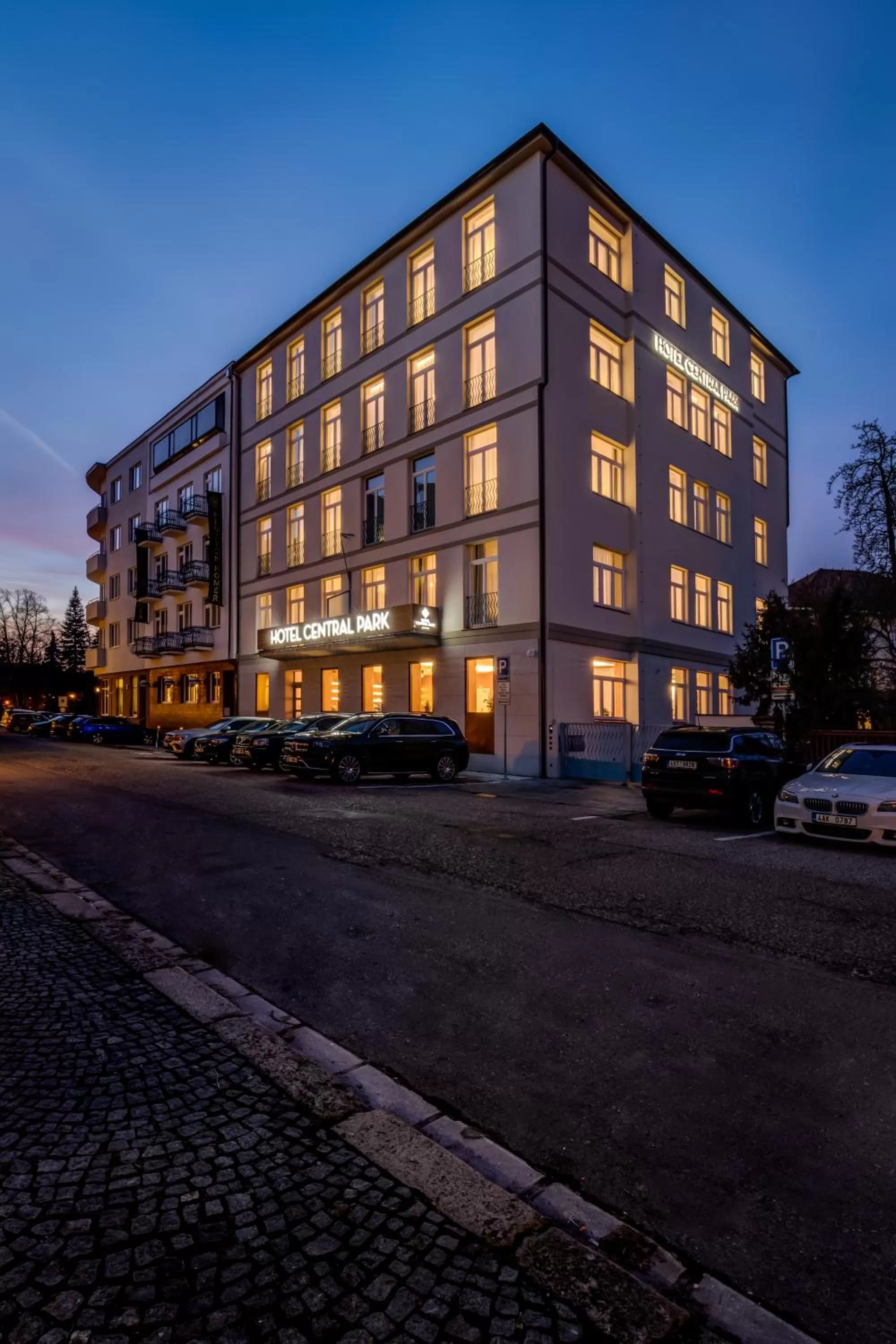 Property building in Hotel Central Park