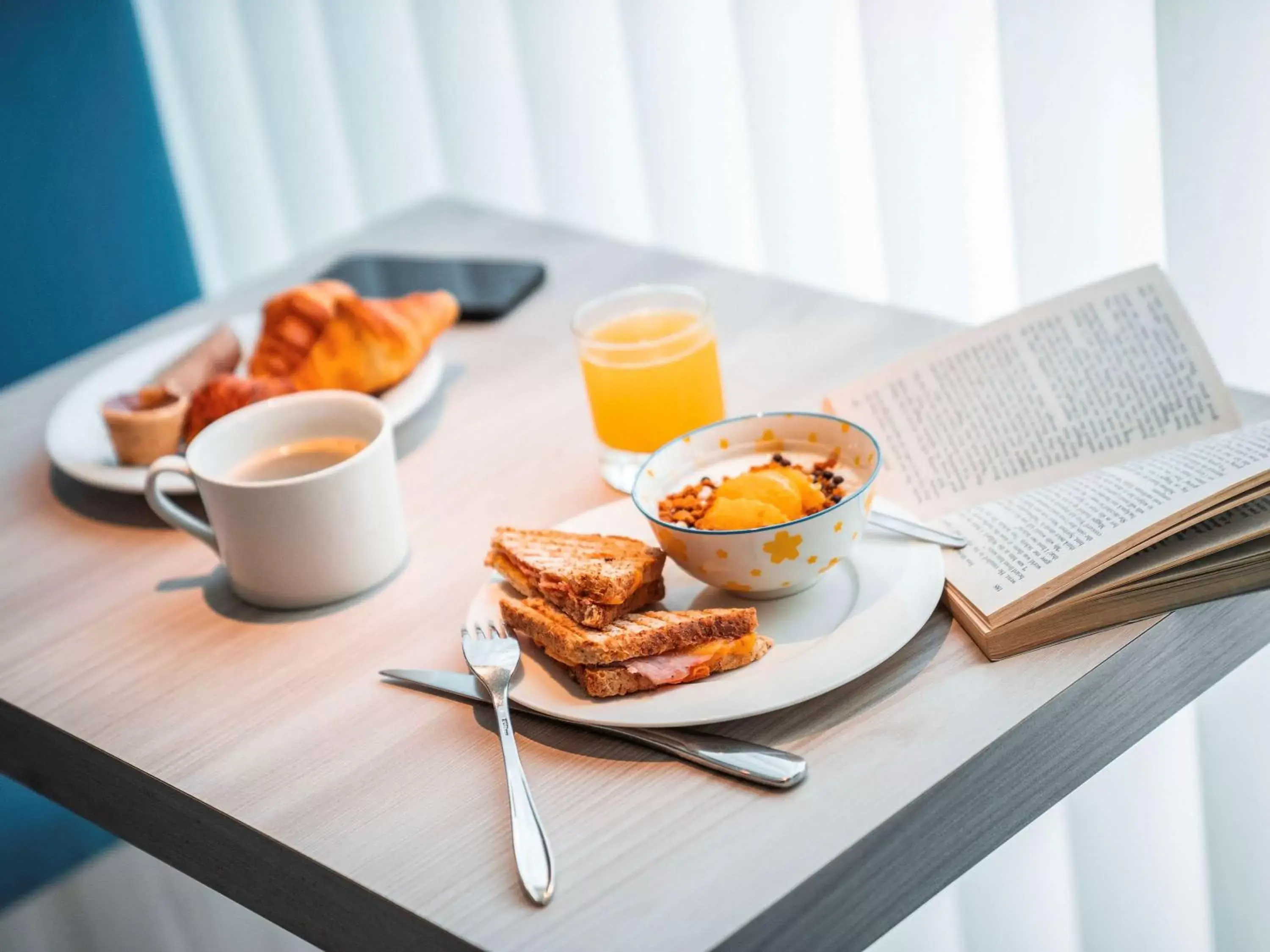 Restaurant/places to eat, Breakfast in ibis Styles Beauvais