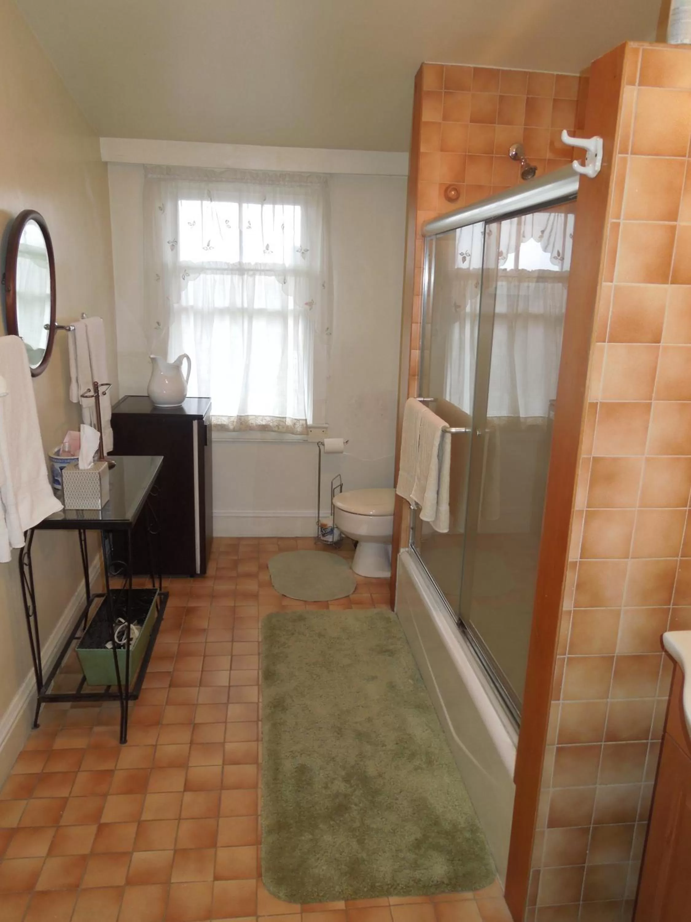 Bathroom in Victorian Bed & Breakfast of Staten Island