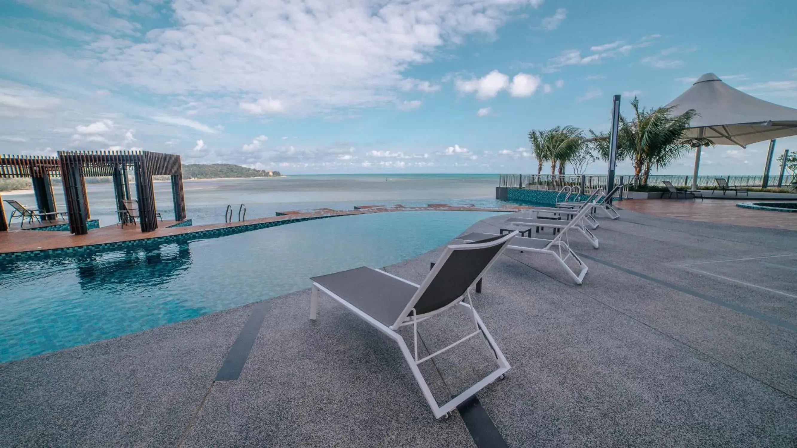 Pool view, Swimming Pool in Swiss-Belhotel Kuantan