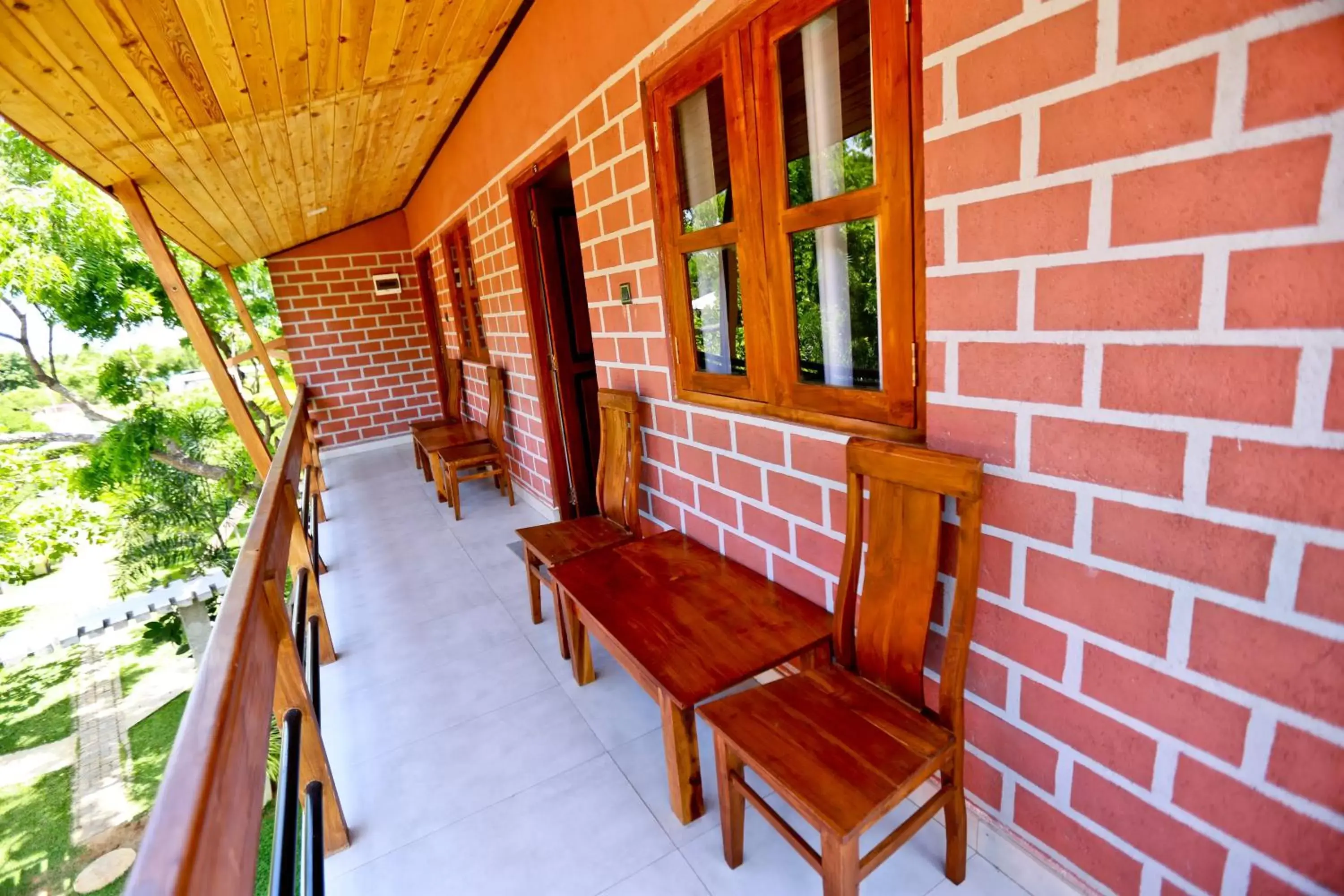 Deluxe Double Room with Balcony in Eco Hotel Black & White - Anuradhapura Deluxe Double Room with Balcony in Eco Hotel Black & White - Anuradhapura