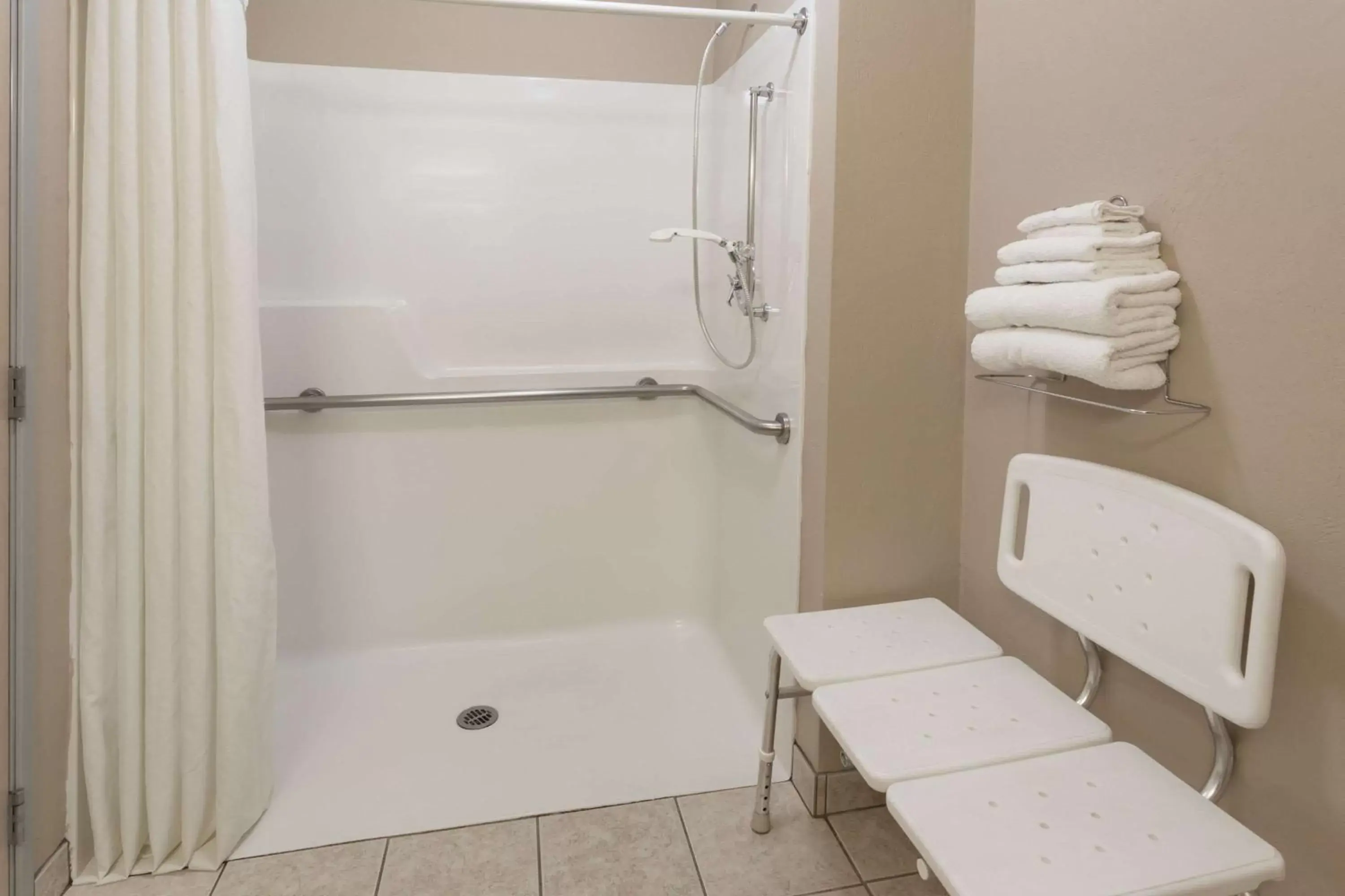 Shower, Bathroom in Super 8 by Wyndham Corvallis