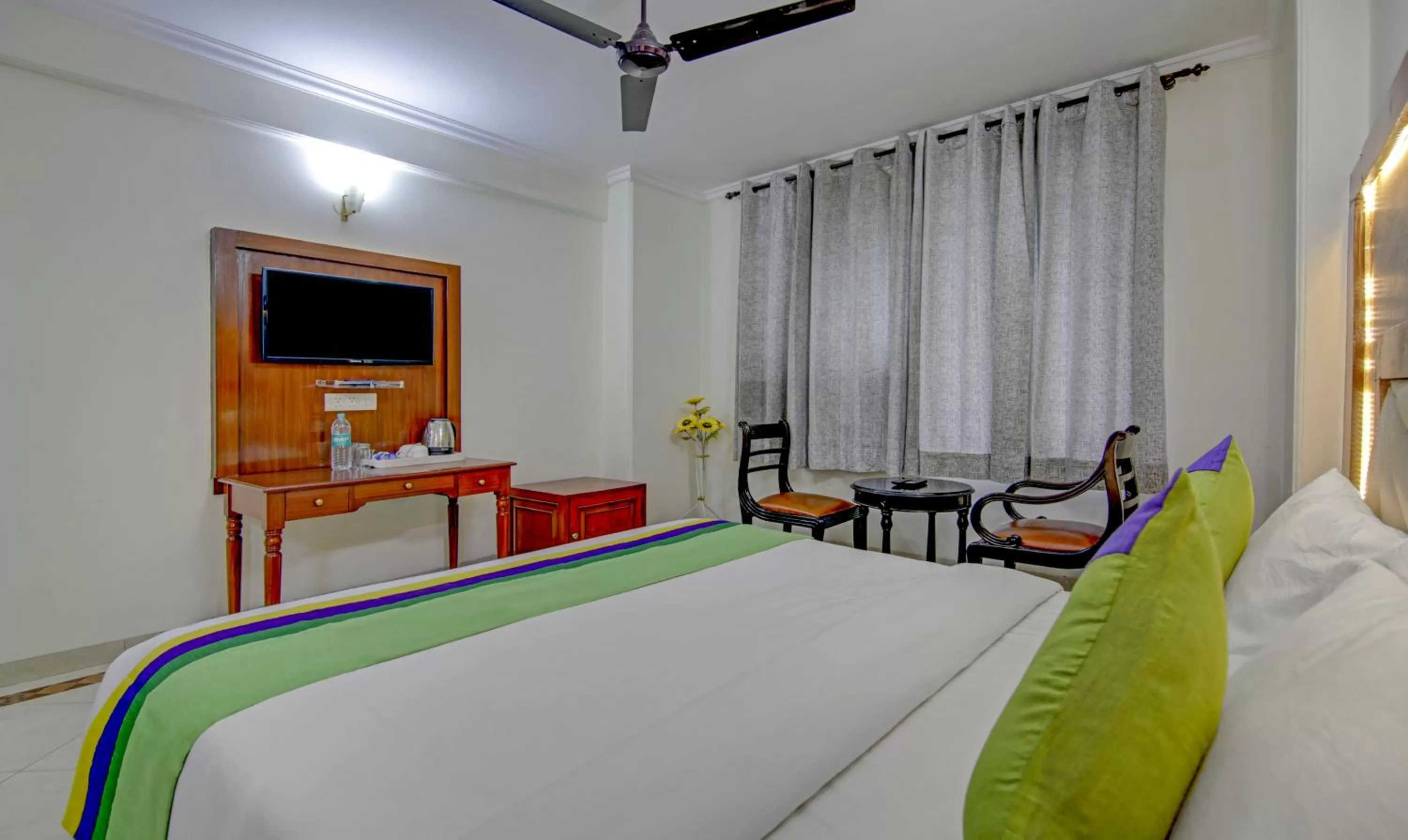 Bedroom, Bed in Treebo Corporate Park