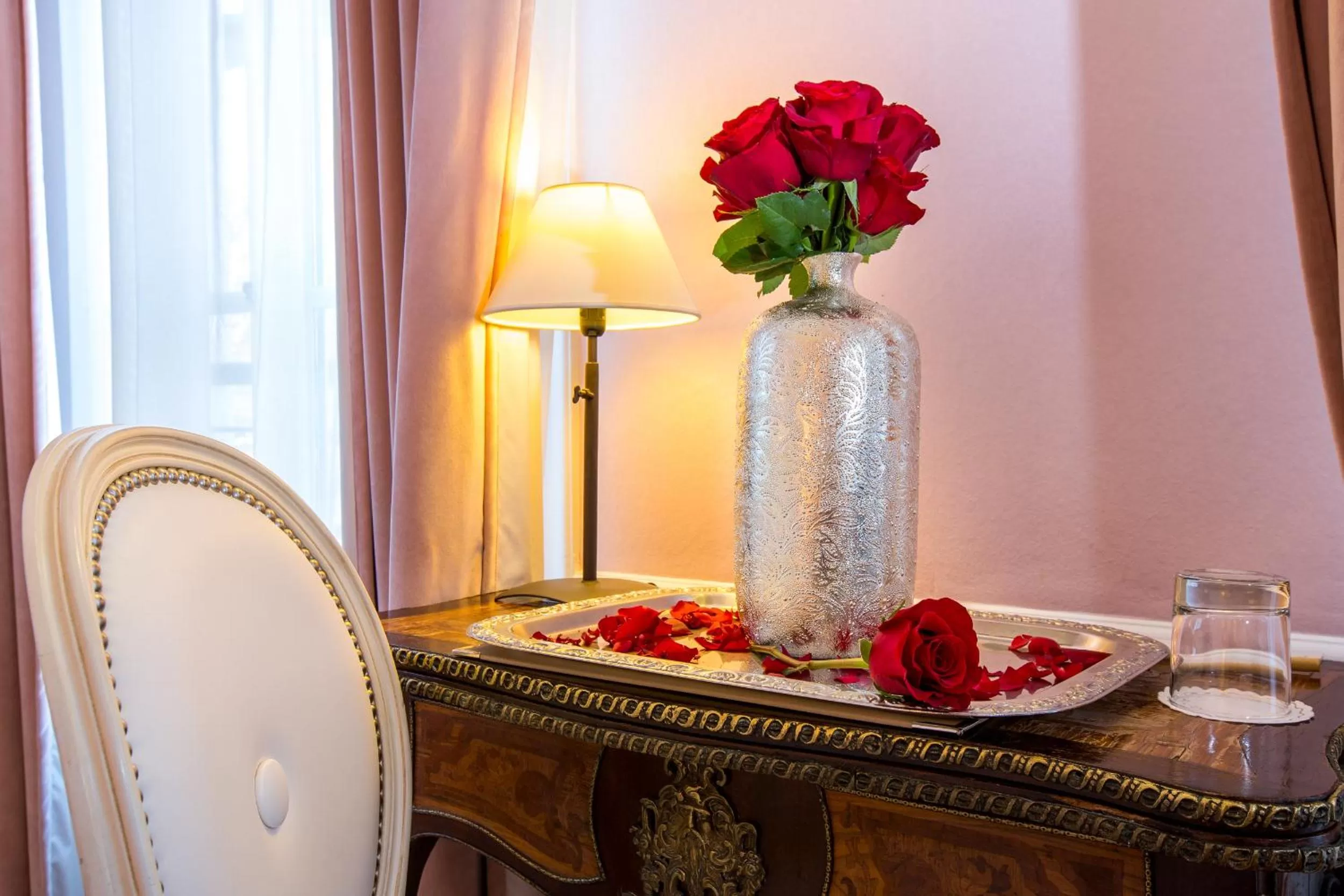 Seating area in Eiffel Trocadéro