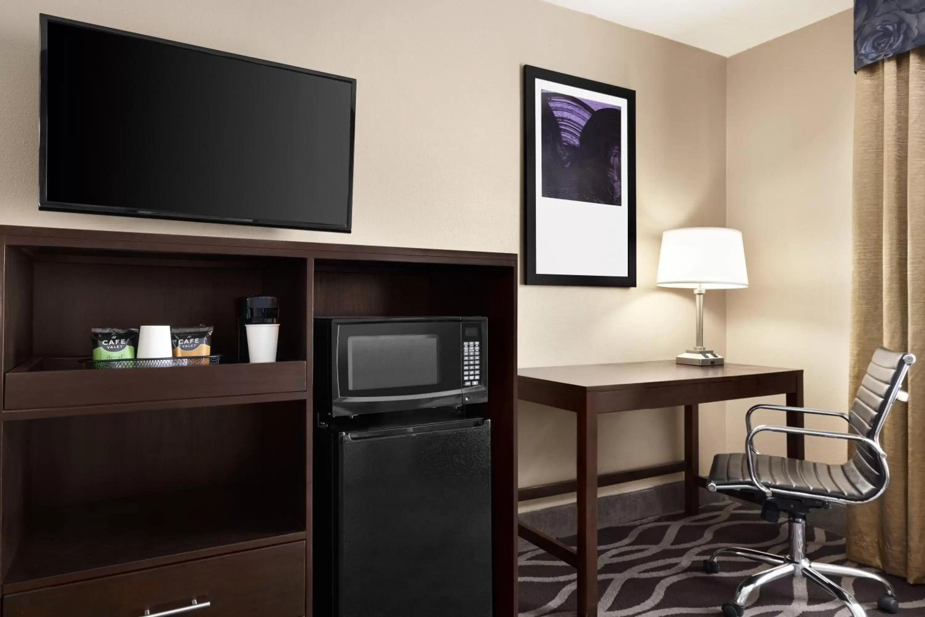 TV and multimedia, TV/Entertainment Center in IBAN Hotel, Trademark Collection by Wyndham