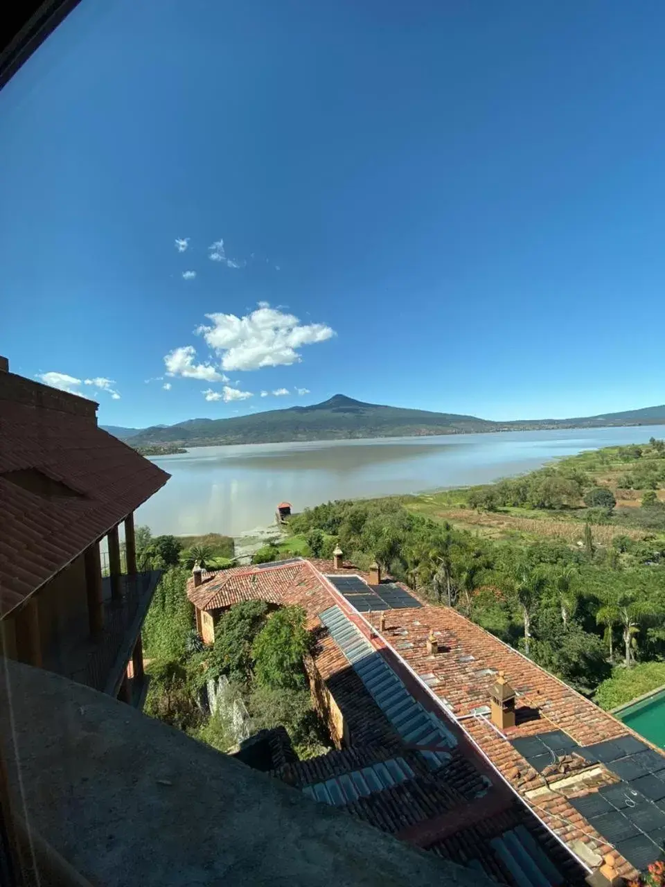 Lake view in Hacienda Ucazanaztacua