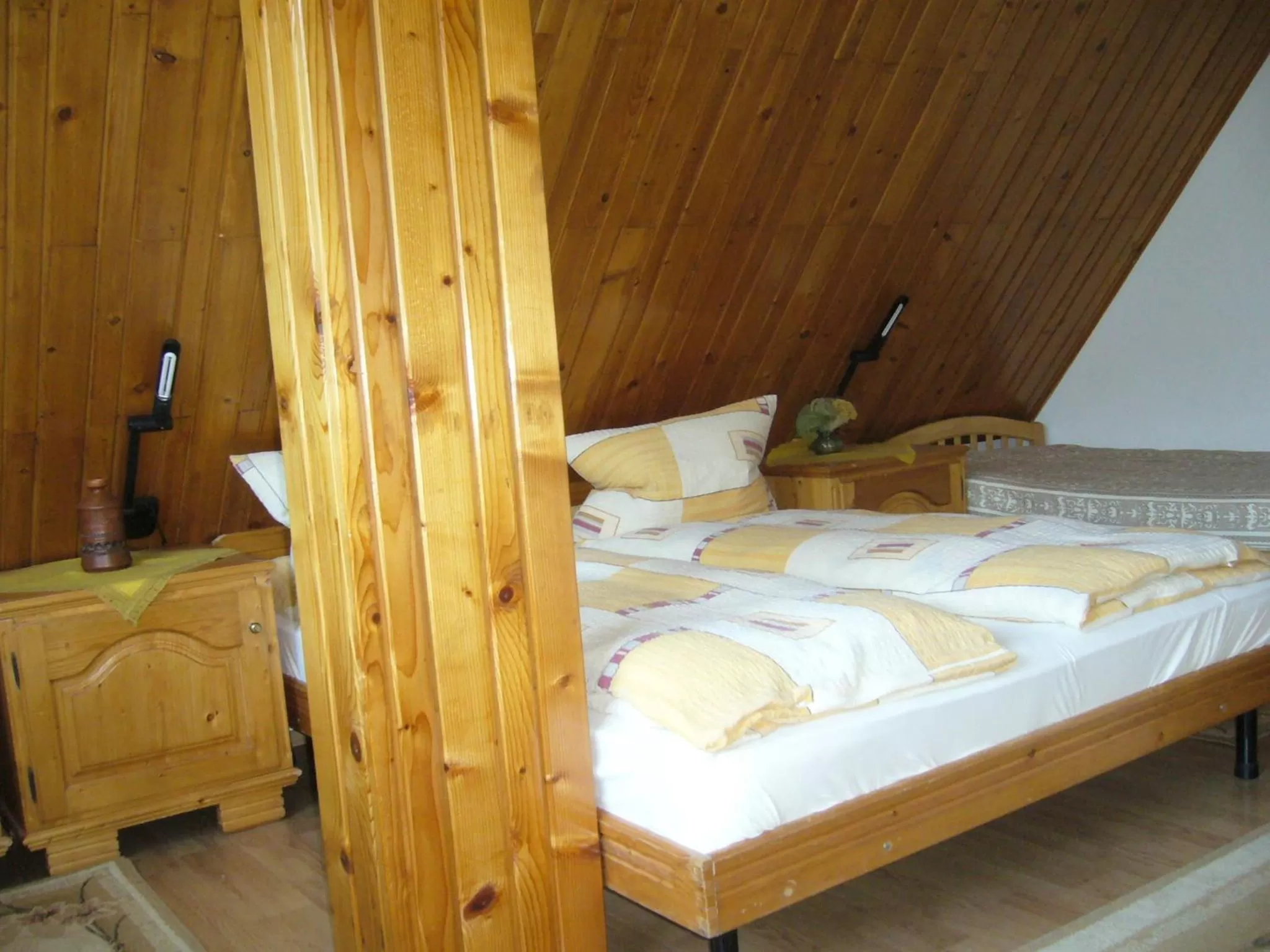 Photo of the whole room, Bed in Csaki Vendeghaz