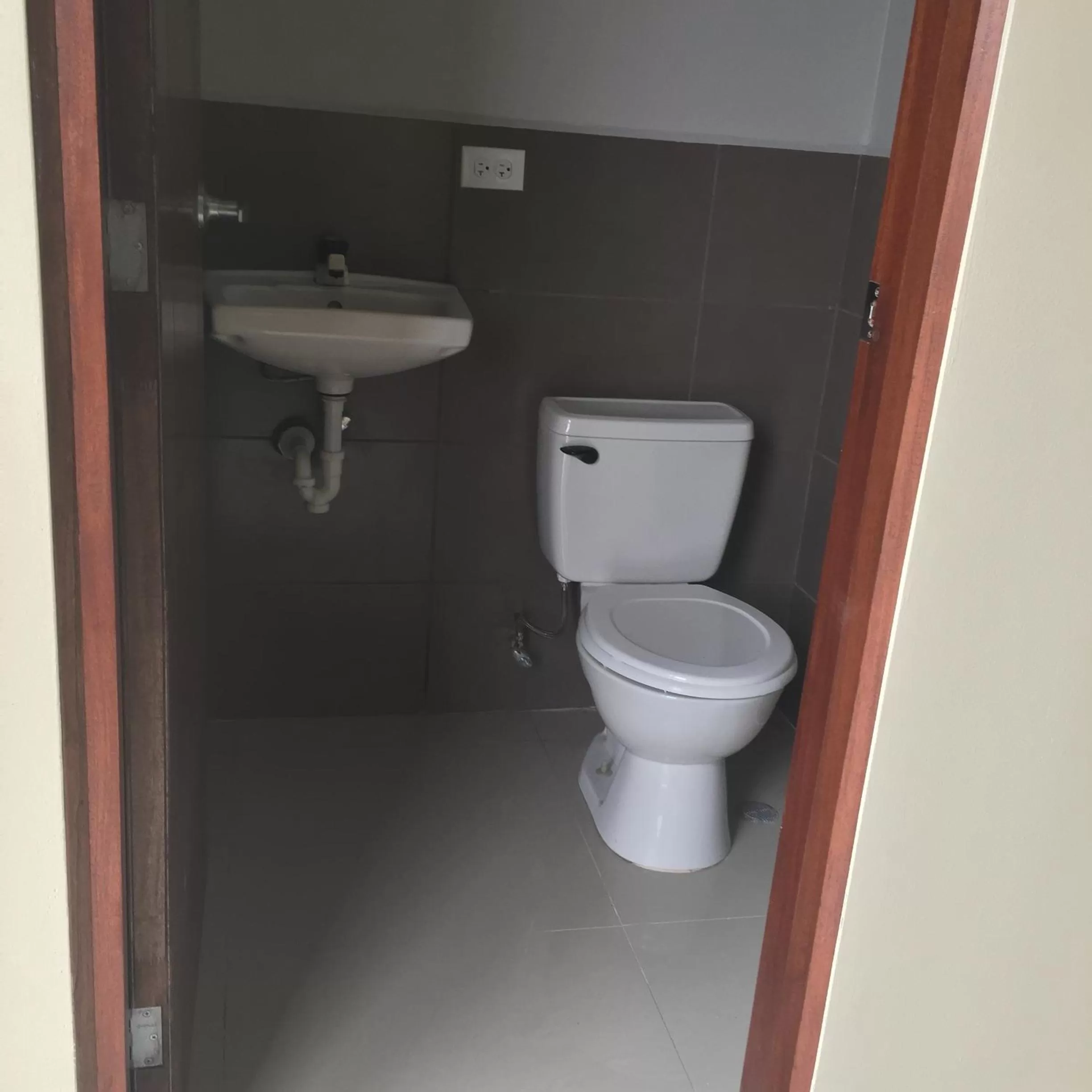 Bedroom, Bathroom in Airport X Managua