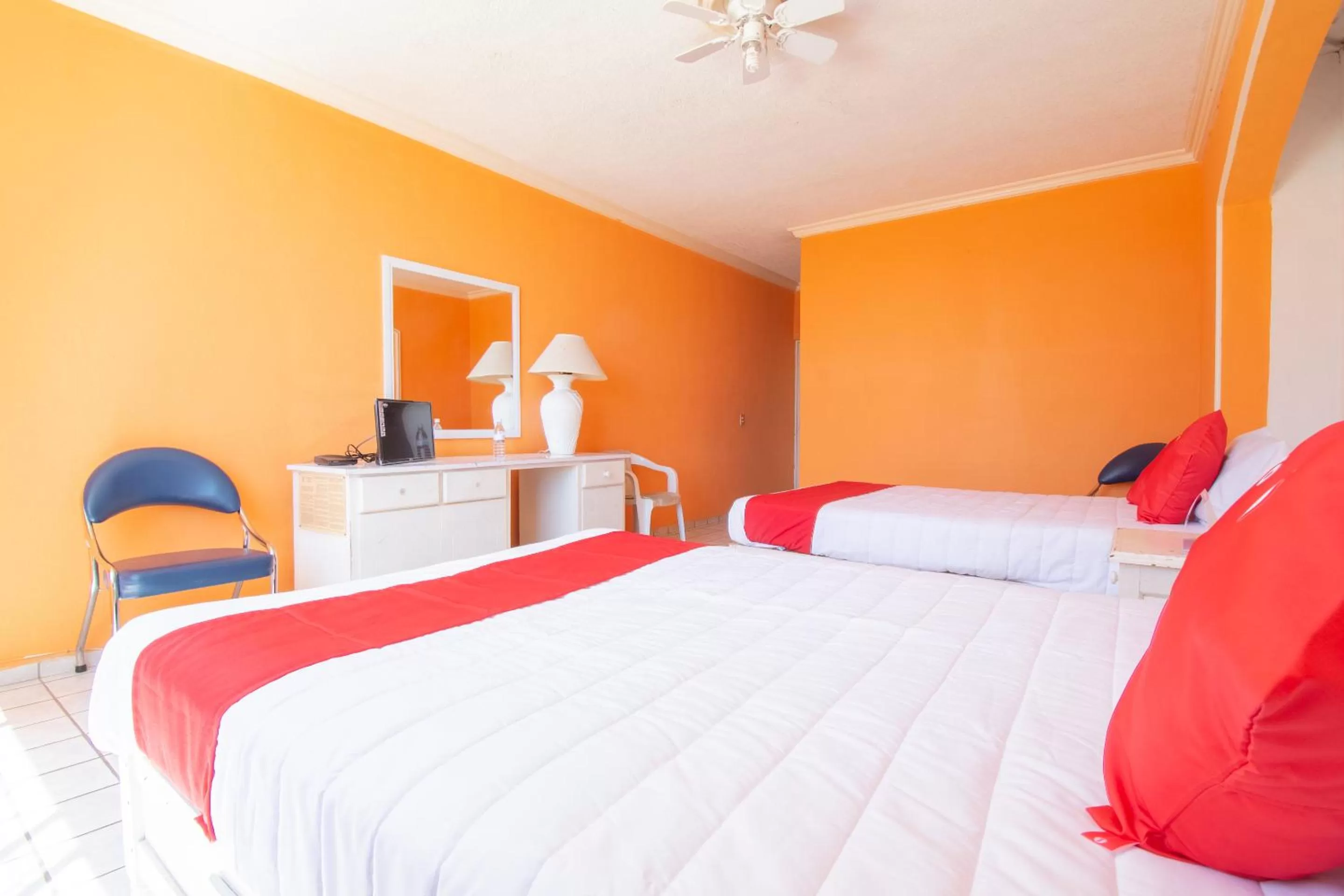 Bedroom in OYO Hotel Casino Del Valle, Matehuala