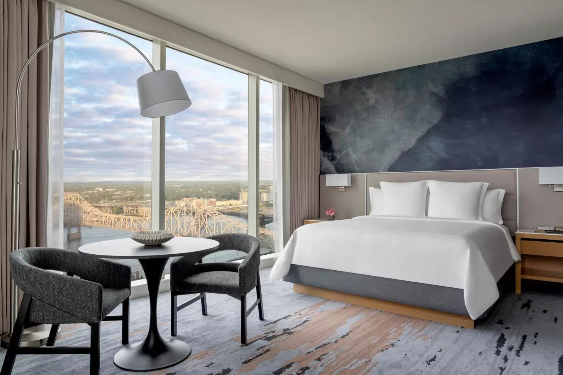 Bed, Mountain View in Four Seasons St. Louis