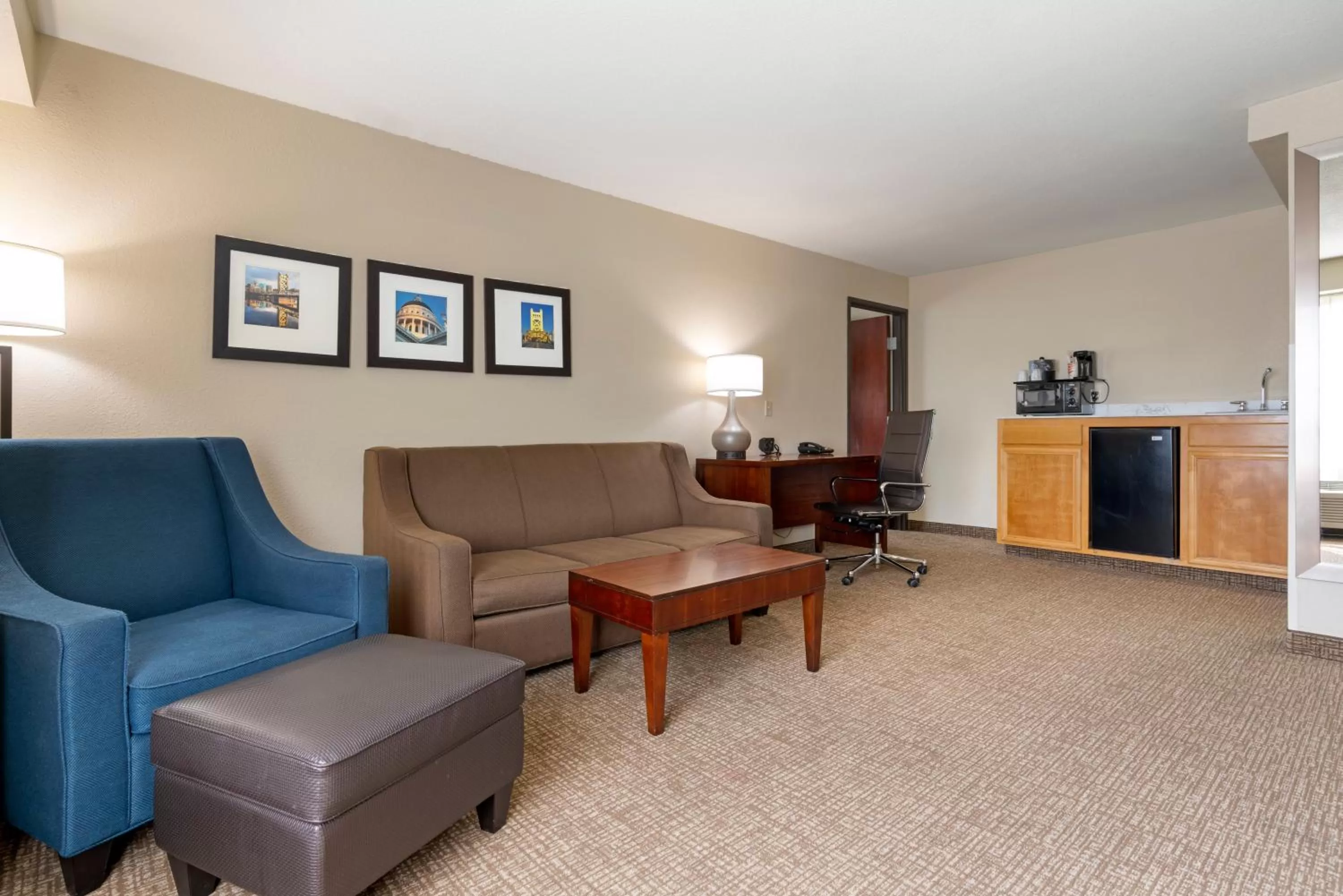 Comfort Suites Downtown Sacramento