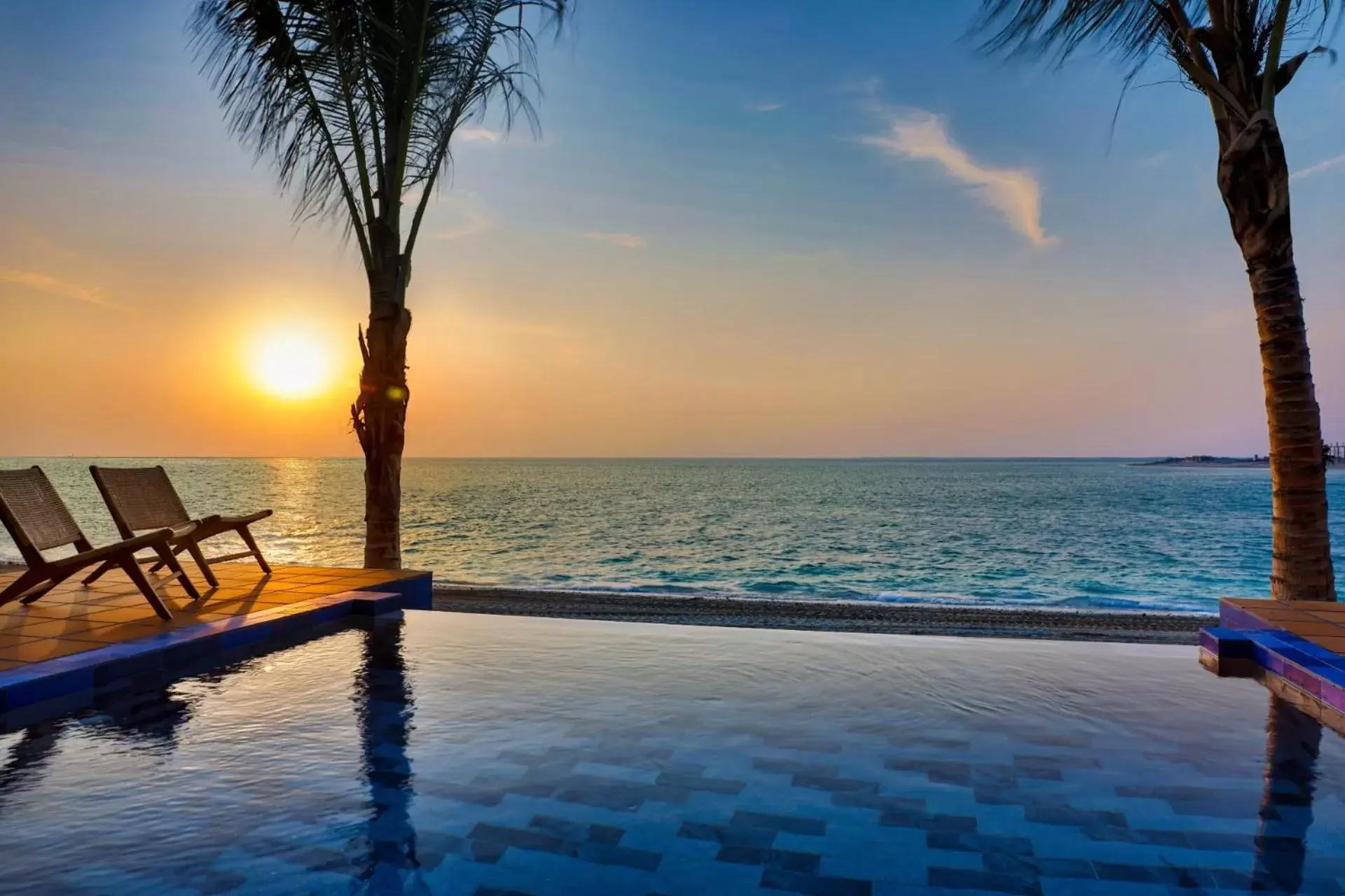 View (from property/room), Swimming Pool in Anantara World Islands Dubai Resort