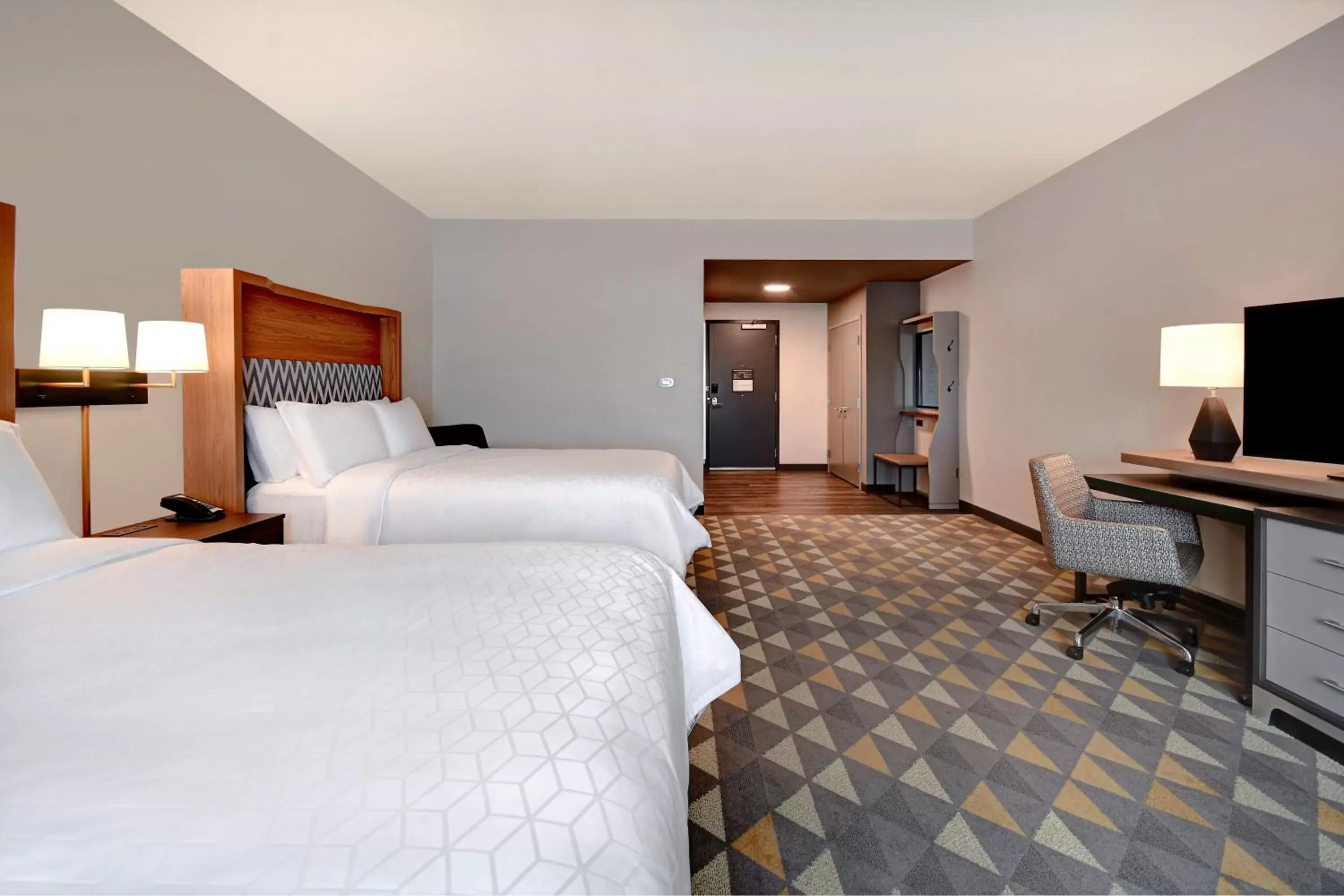 Photo of the whole room, Bed in Holiday Inn - Erie, an IHG Hotel