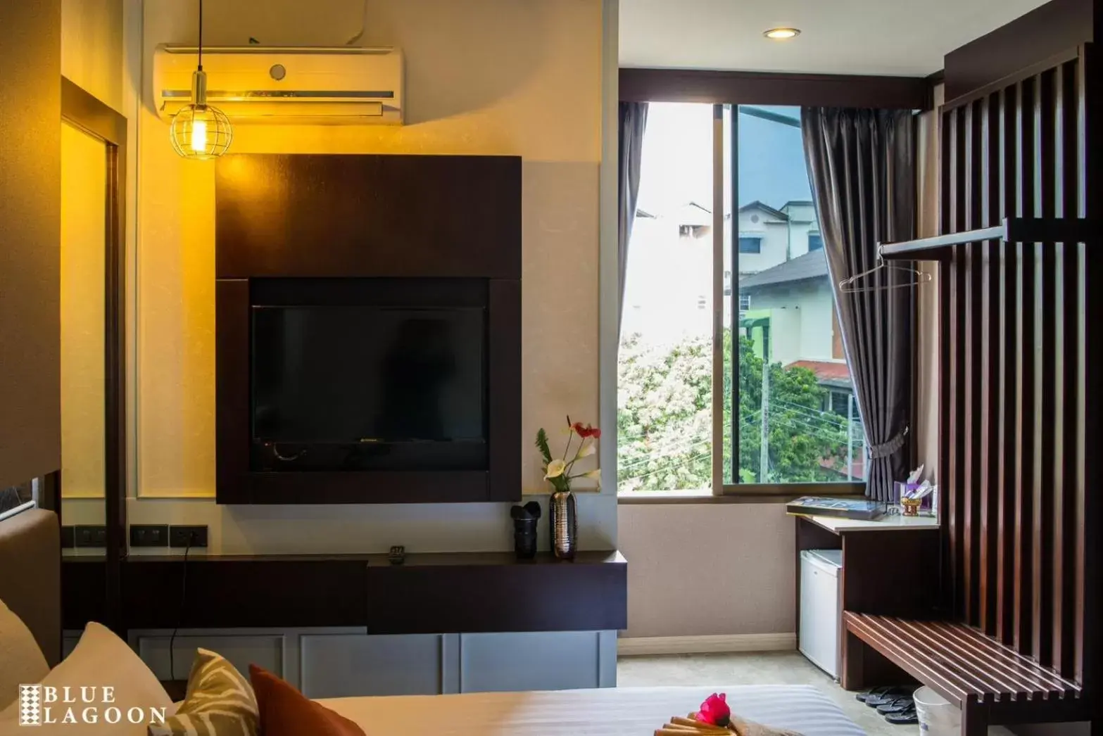 TV and multimedia in Blue Lagoon Hotel TV and multimedia in Blue Lagoon Hotel