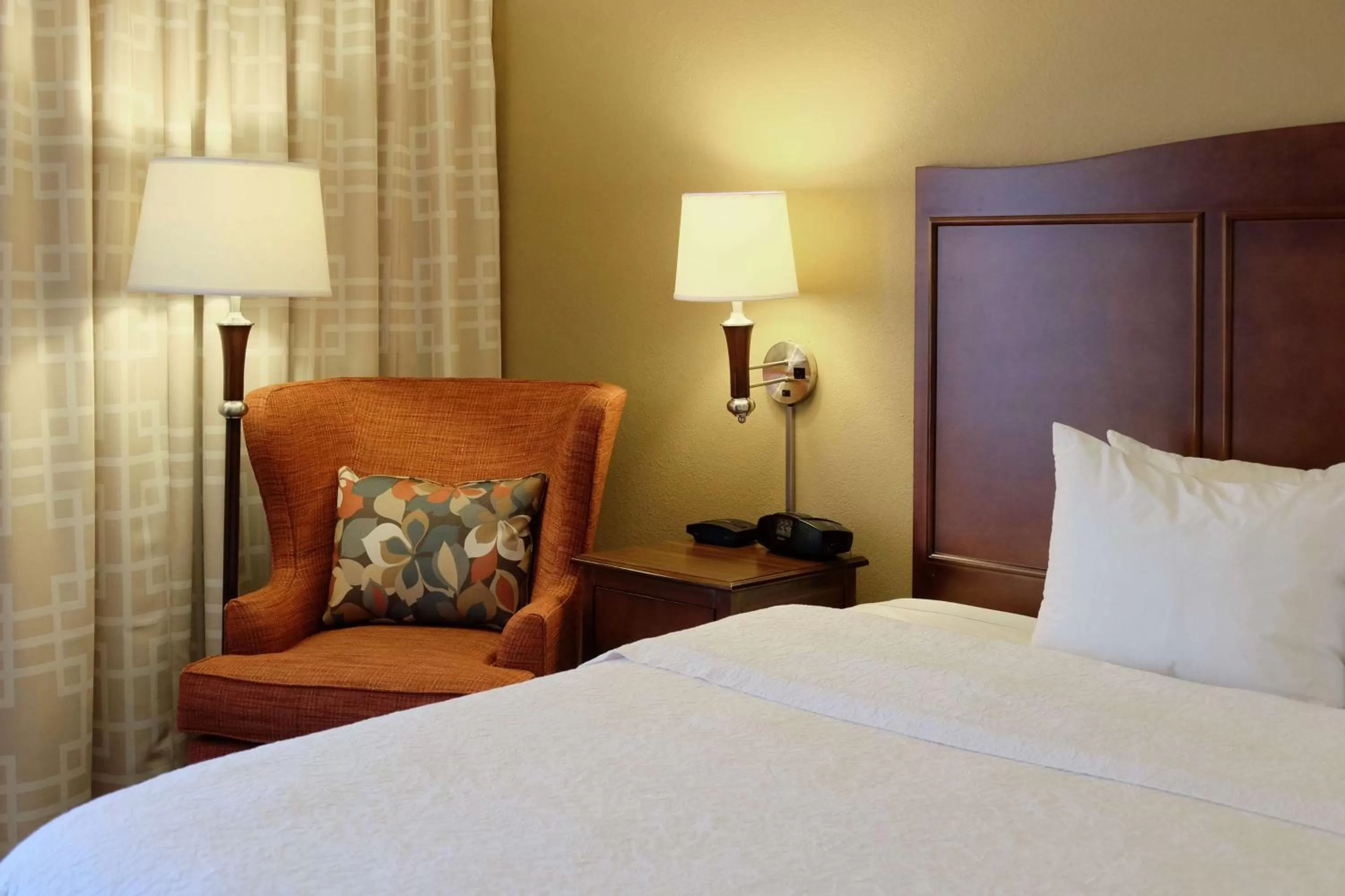 King Room with Bath Tub - Hearing Accessible/Non-Smoking in Hampton Inn Lima