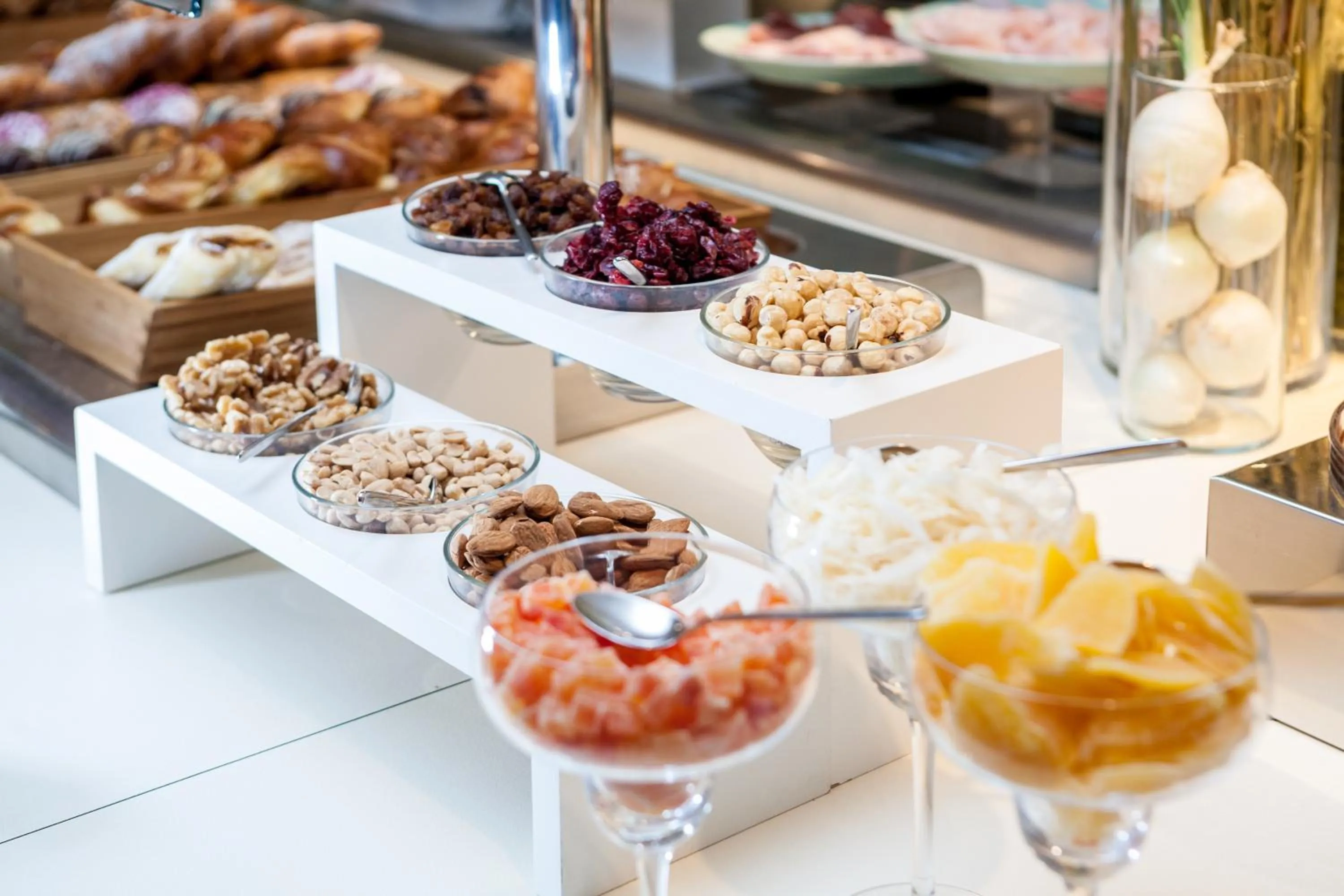 Food in Winter Garden Hotel Bergamo Airport