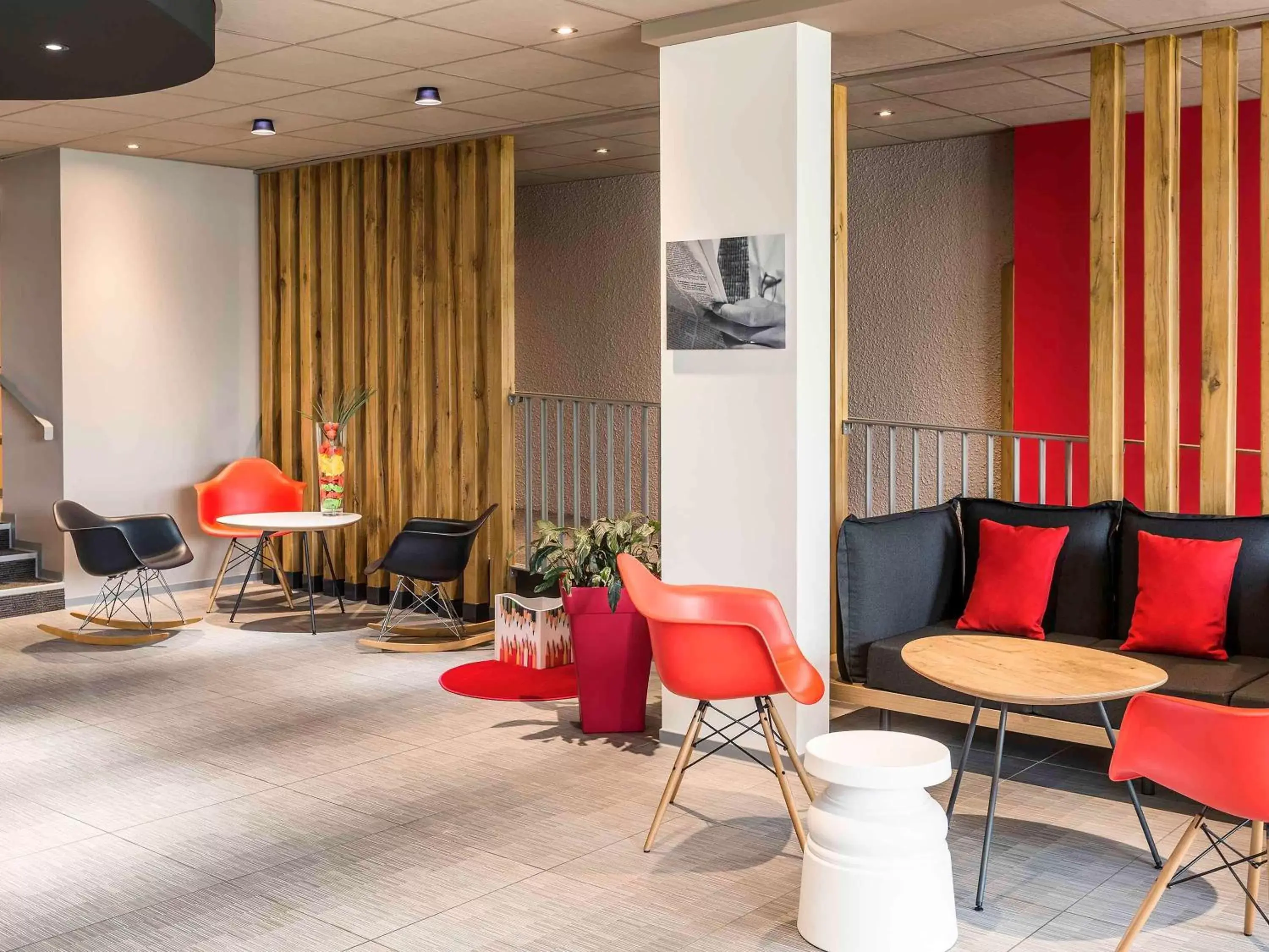 Lounge or bar, Seating Area in ibis Rennes Cesson