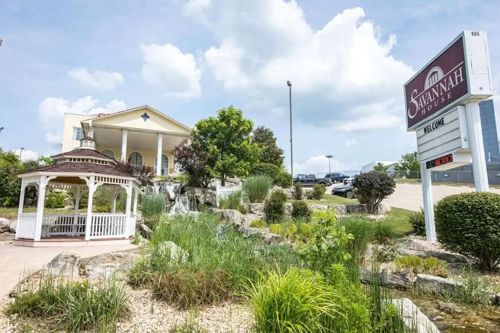 Natural landscape, Property Building in Savannah House Hotel