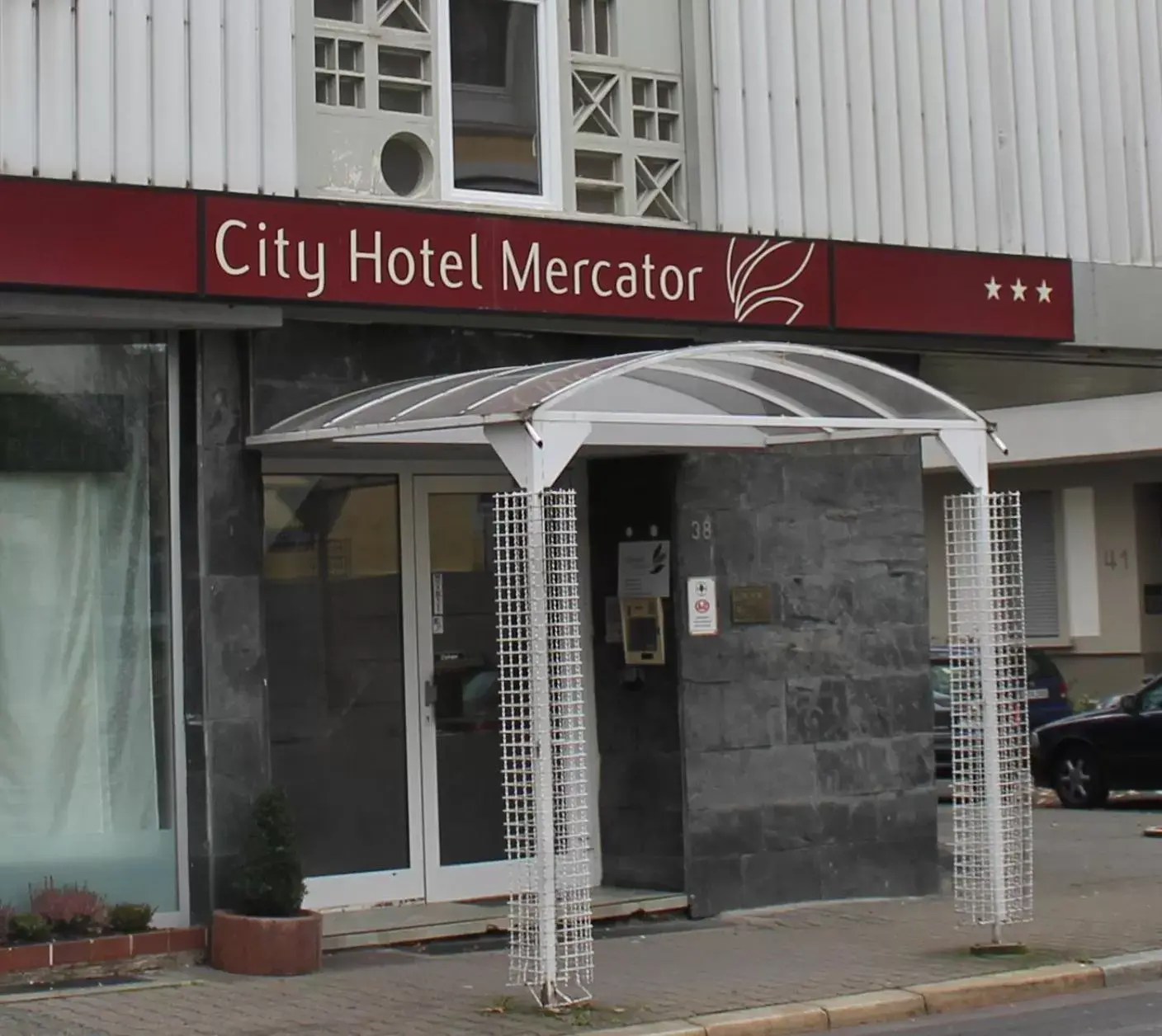 Facade/entrance in City Hotel Mercator