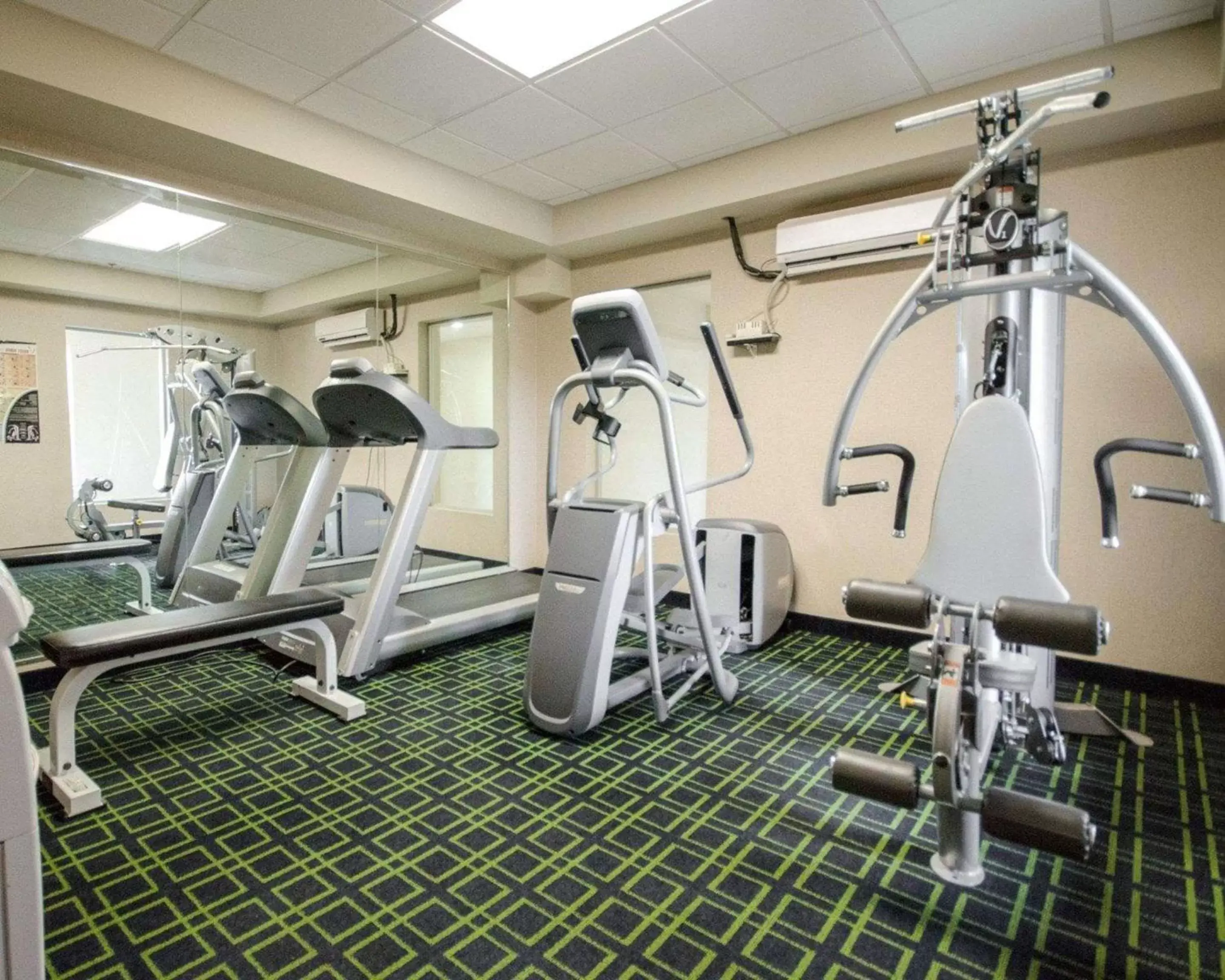 Fitness centre/facilities, Fitness Center/Facilities in Clarion Pointe by Choice Hotels Corydon