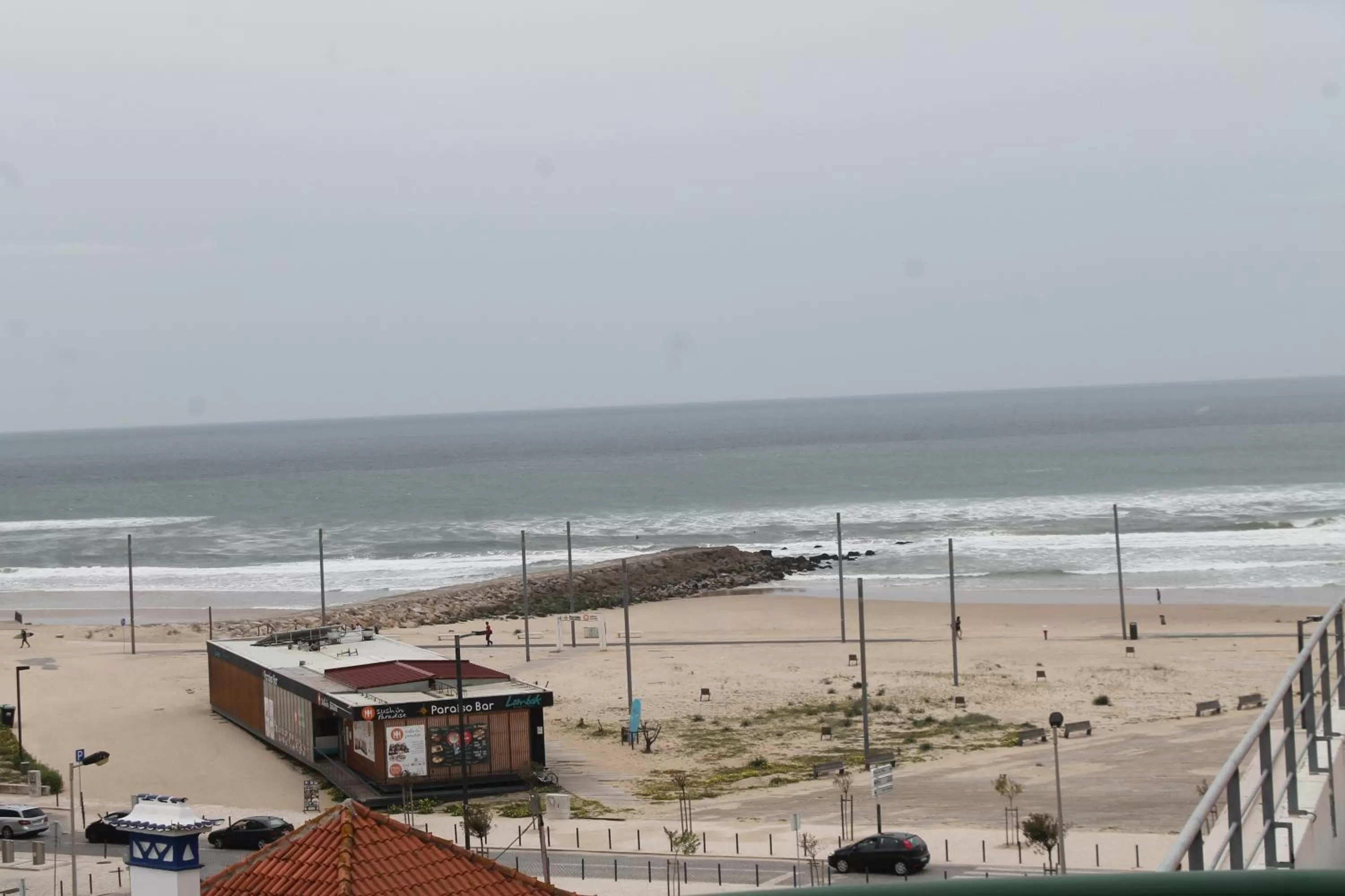 Beach in Real Caparica Hotel