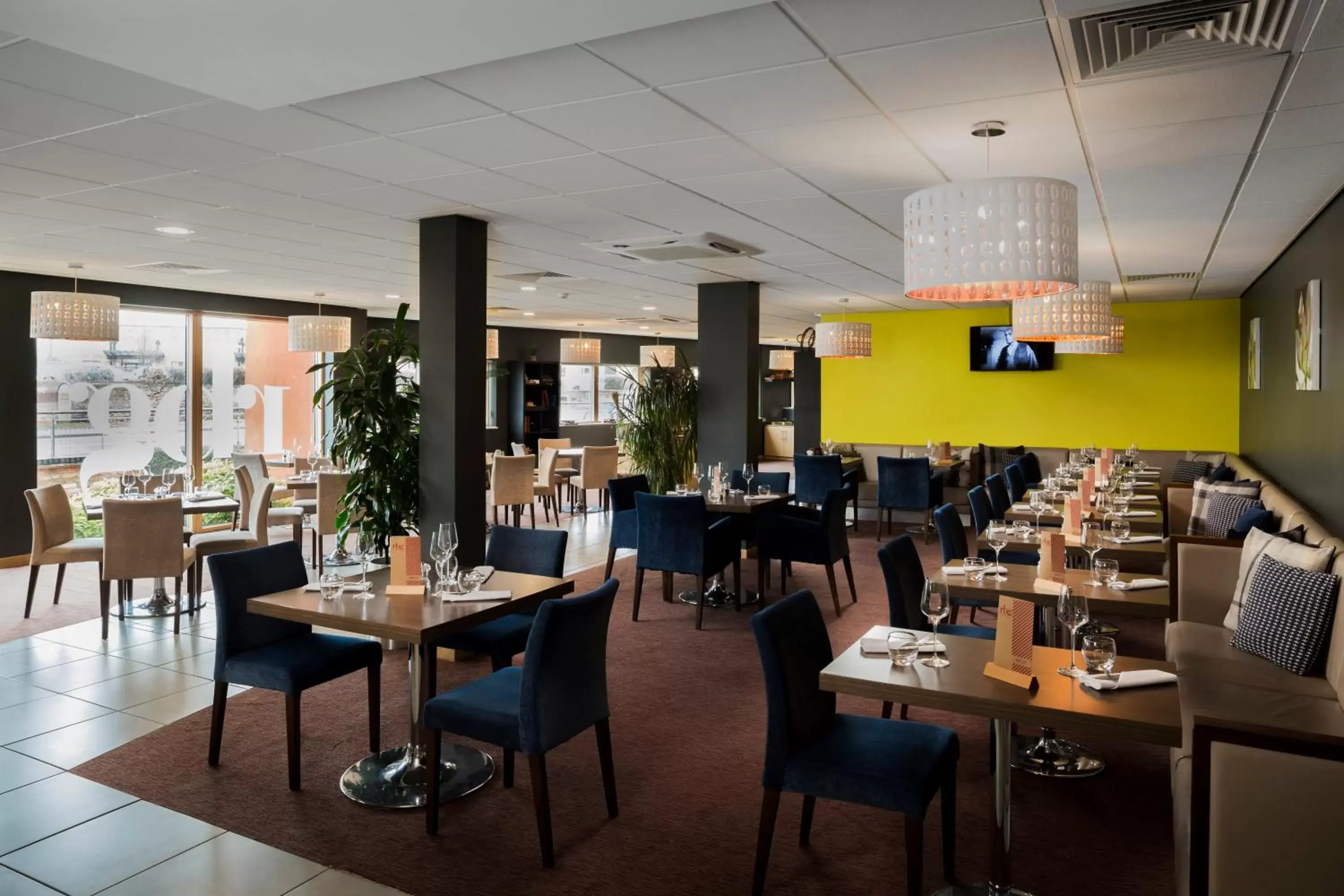 Restaurant/Places to Eat in Park Inn by Radisson Peterborough