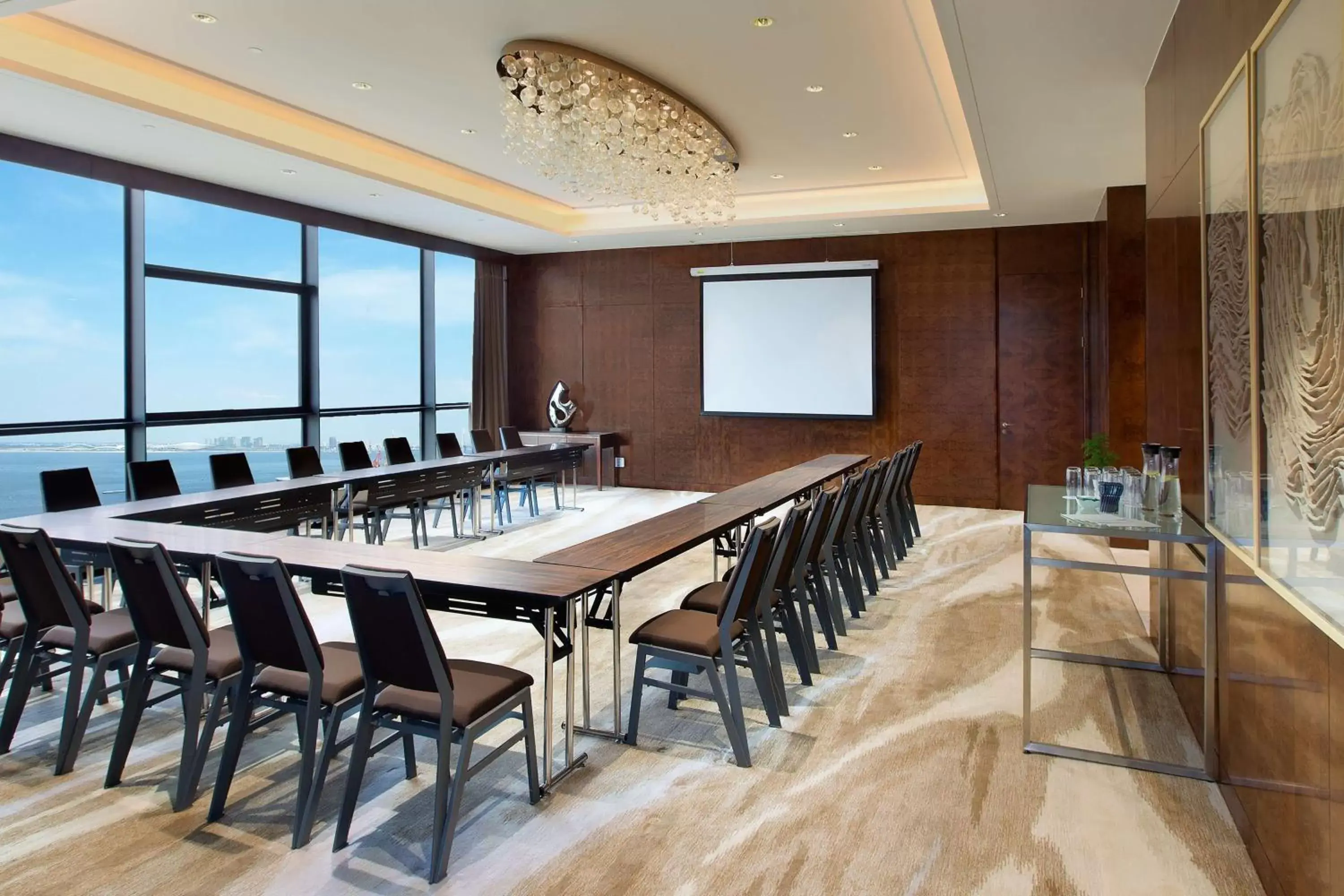 Meeting/conference room in Sheraton Zhanjiang Hotel