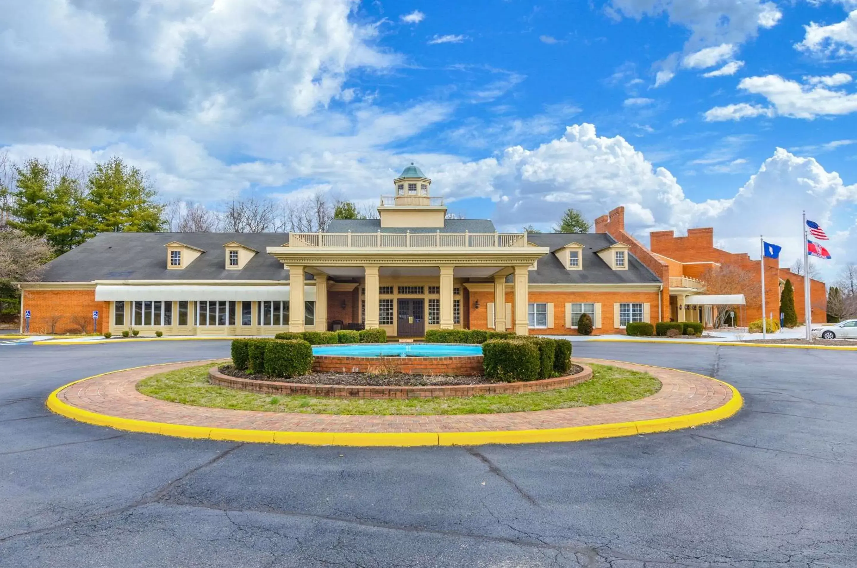 Property Building in Quality Inn Radford-West Blacksburg I-81