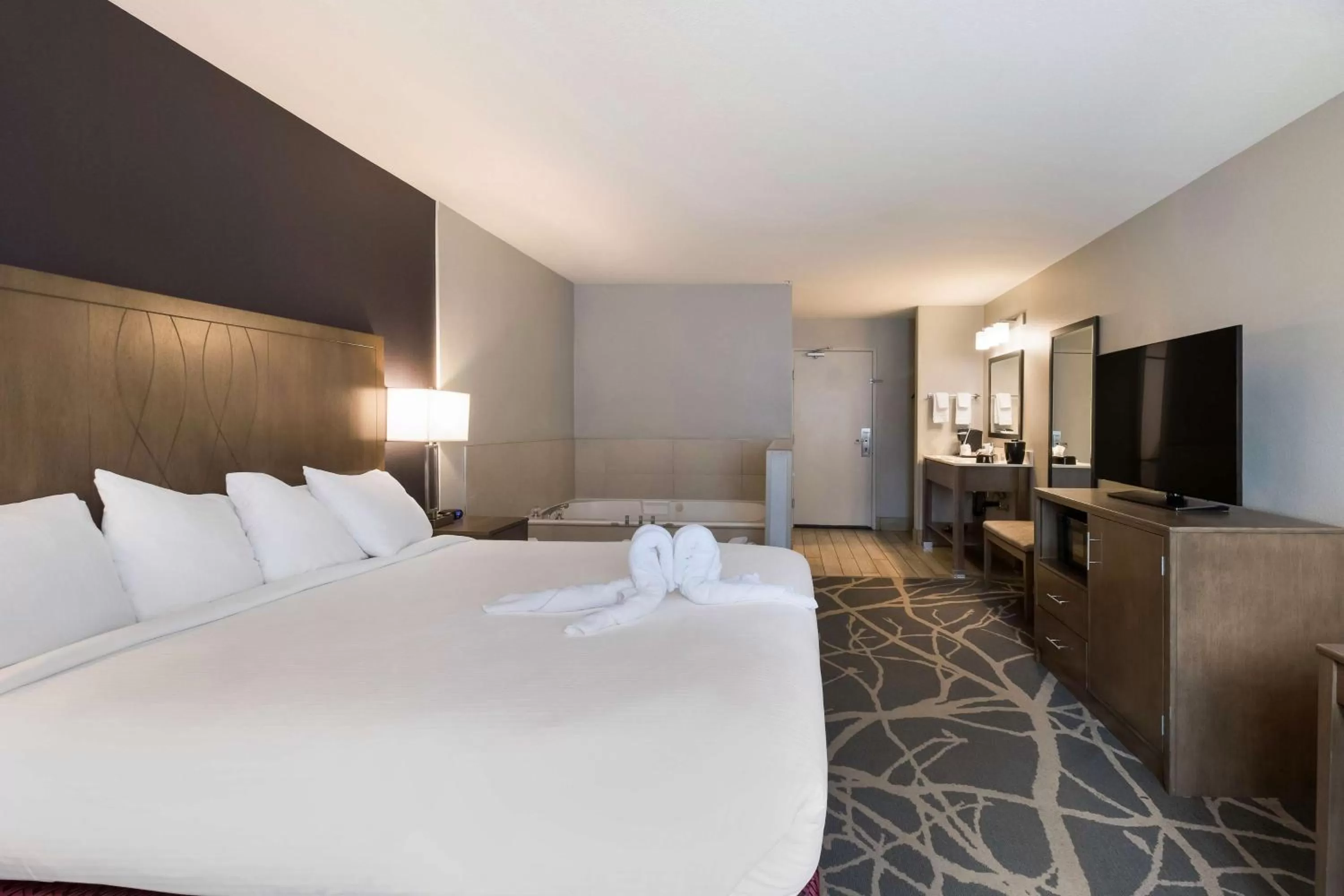 Bedroom, Bed in Best Western McMinnville Inn