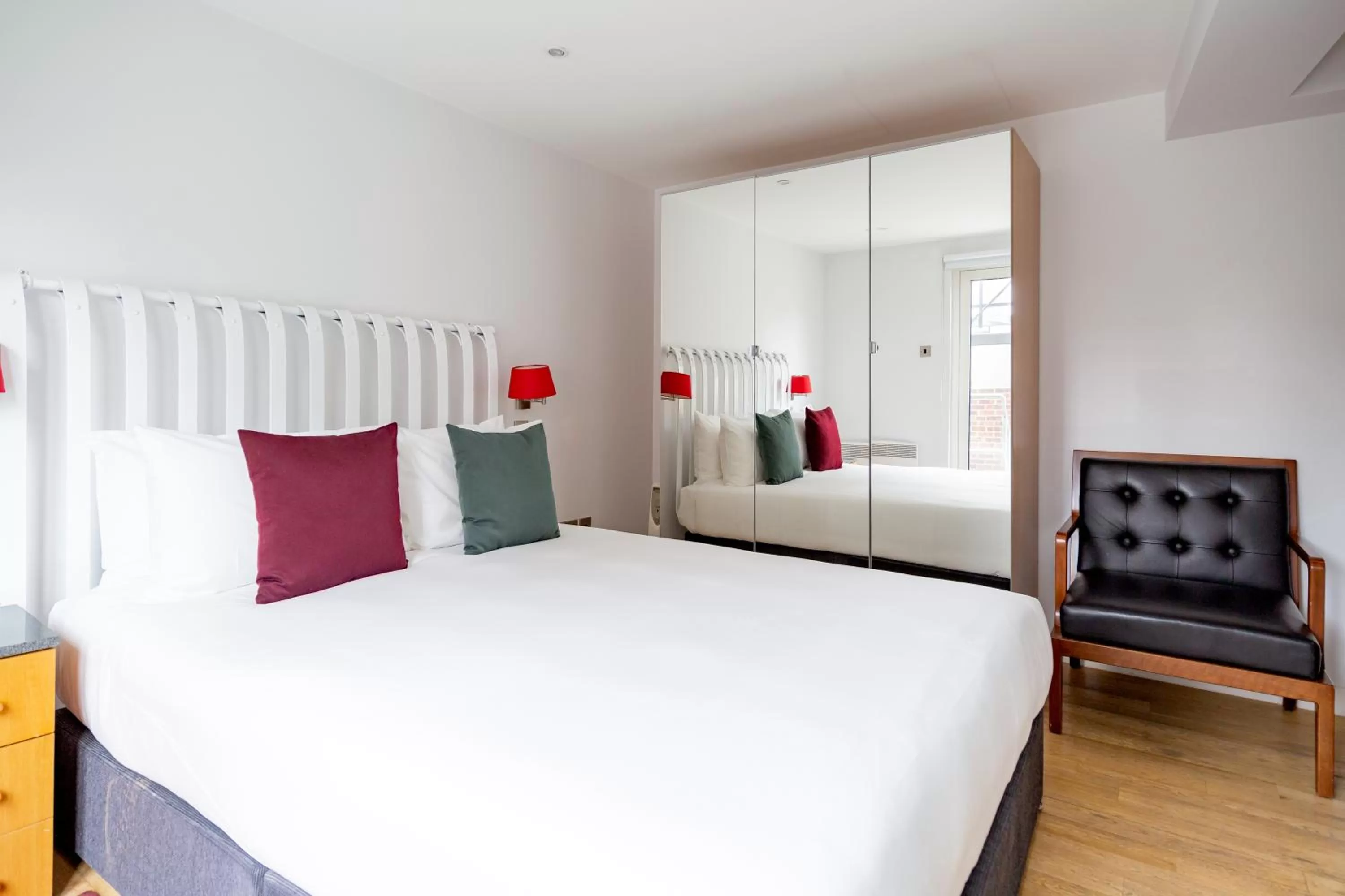 Bedroom, Bed in 196 Bishopsgate