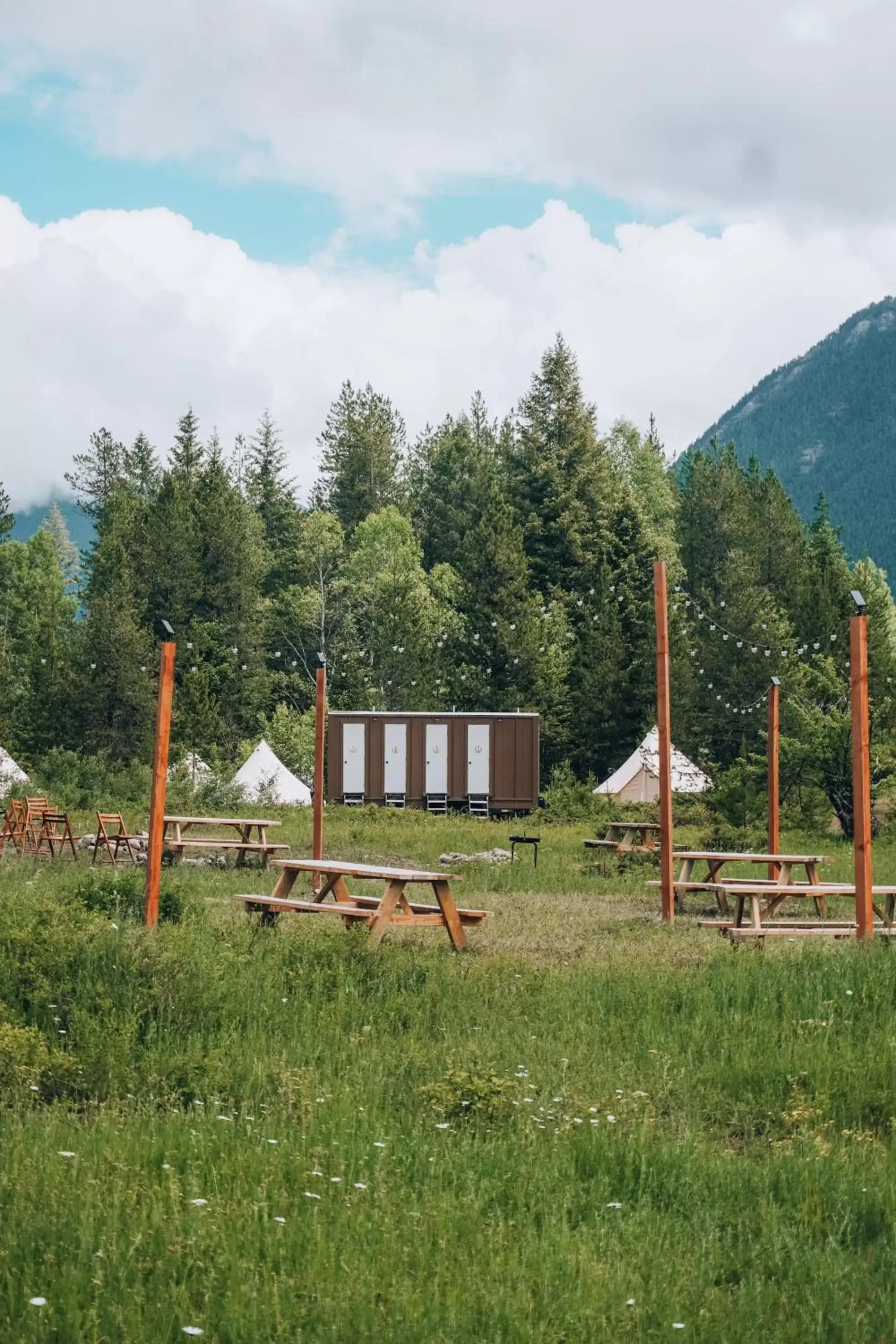 View (from property/room), Garden in Wander Camp Glacier