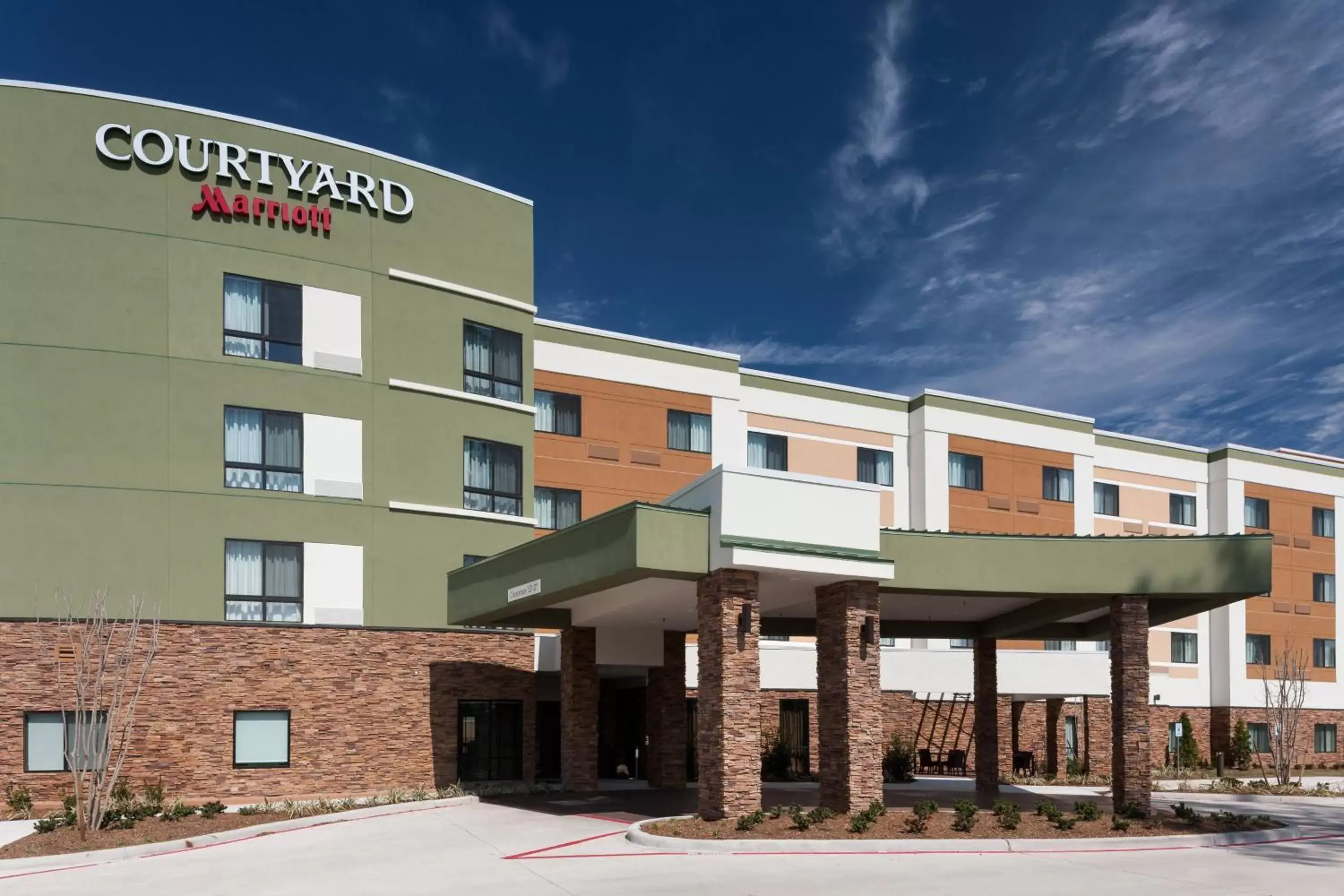 Property Building in Courtyard by Marriott Houston North/Shenandoah