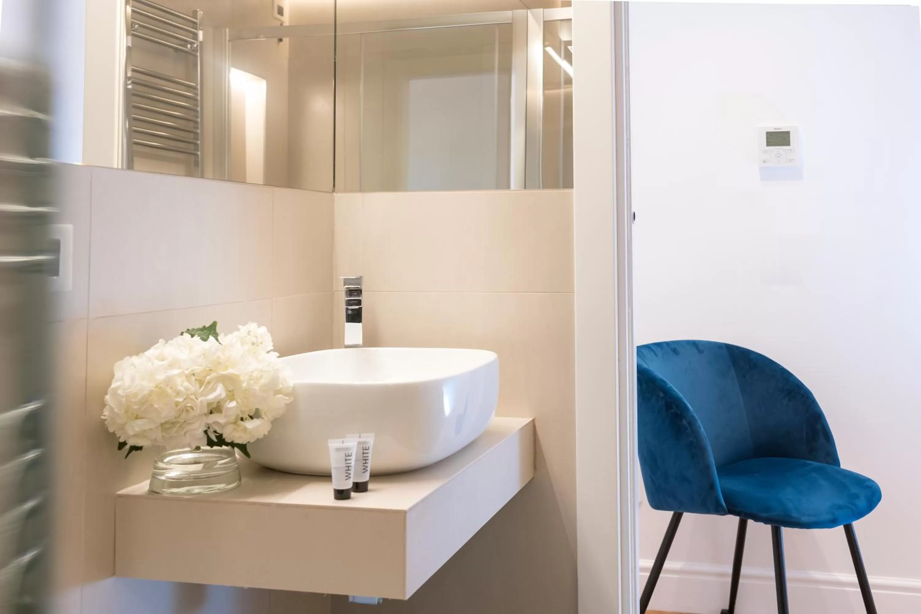 Bathroom in Hotel Navona