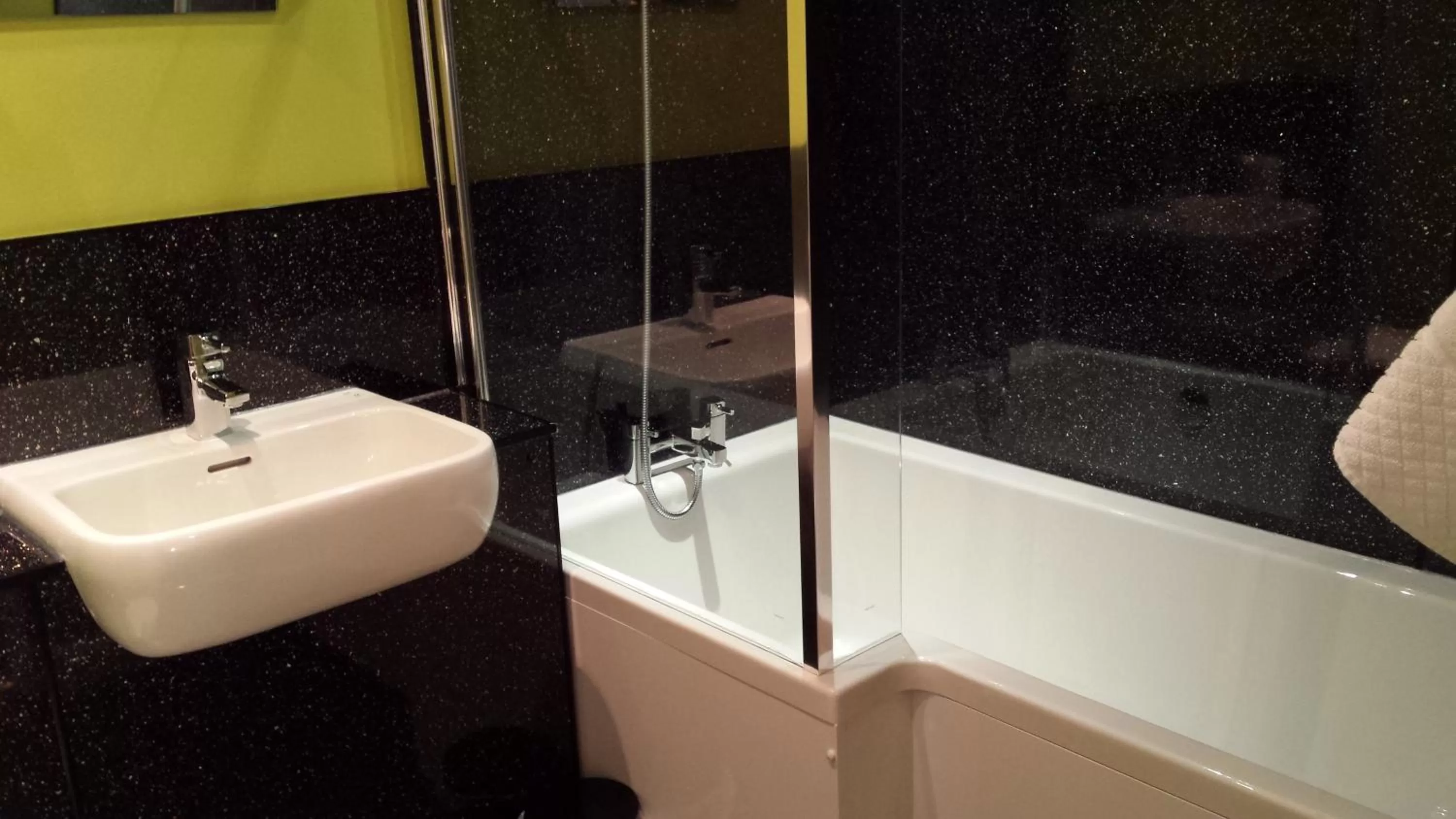 Bathroom in Rosemount Palace