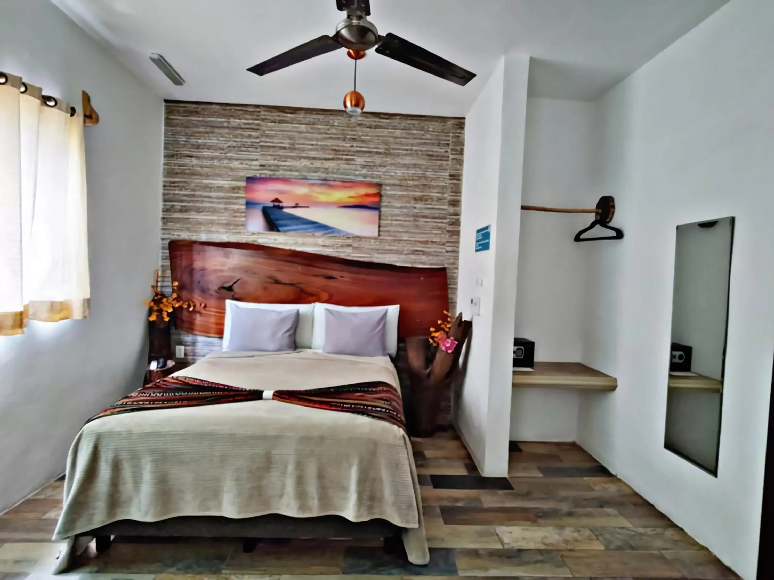 Photo of the whole room, Bed in Hotel Pancho Villas Bacalar Vista a Laguna