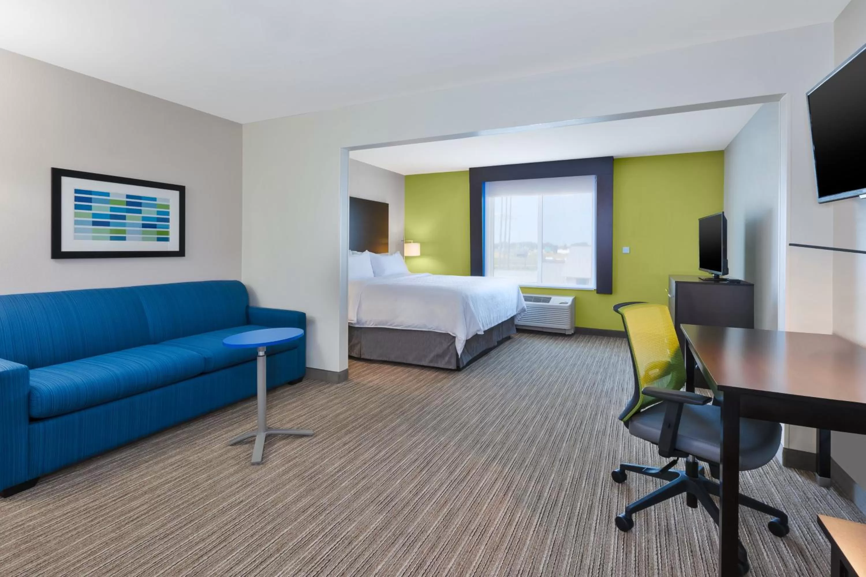 Photo of the whole room, Bed in Holiday Inn Express & Suites - Effingham by IHG