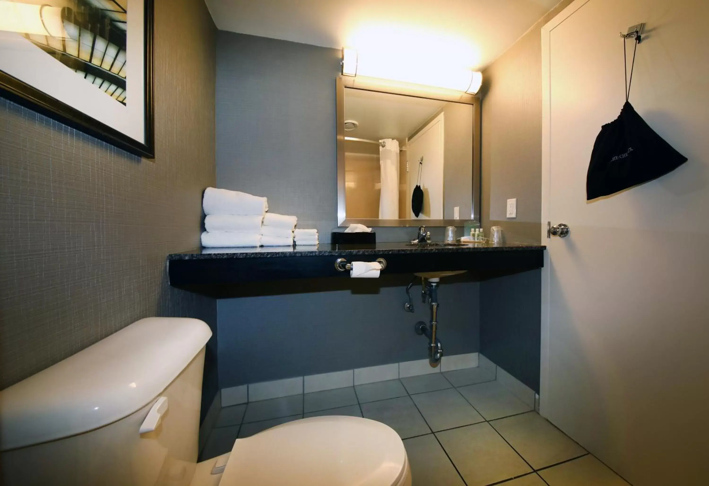 Photo of the whole room, Bathroom in Holiday Inn Hotel Peterborough Waterfront, an IHG Hotel