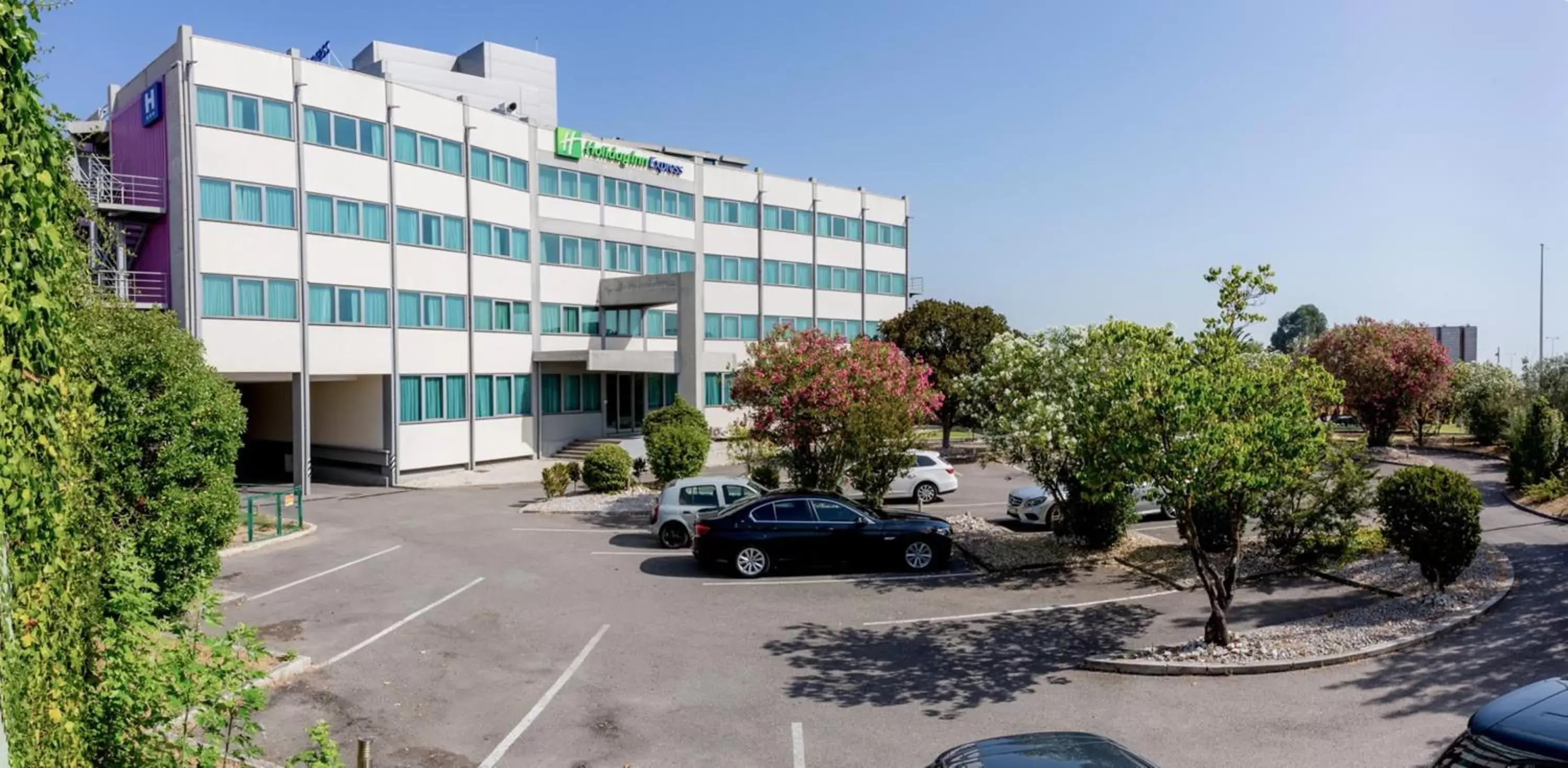 Property Building in Holiday Inn Express Lisbon Airport, an IHG Hotel