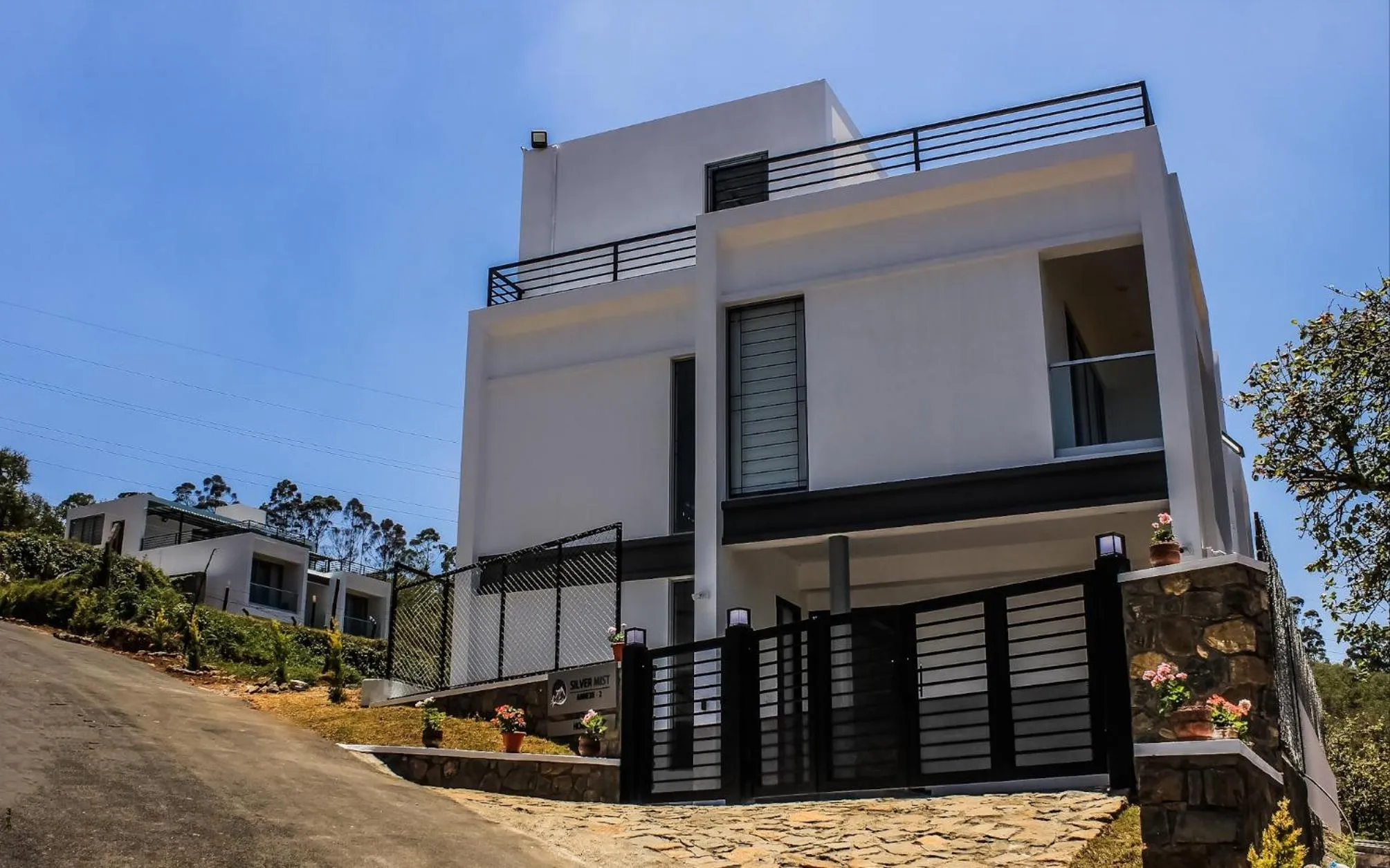 Property building in Silver Mist