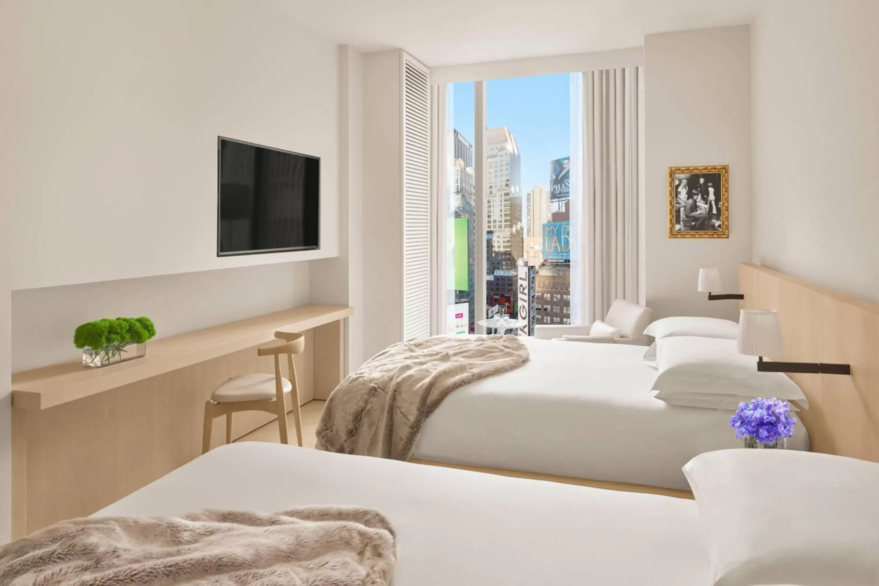 Photo of the whole room, Bed in The Times Square EDITION New York
