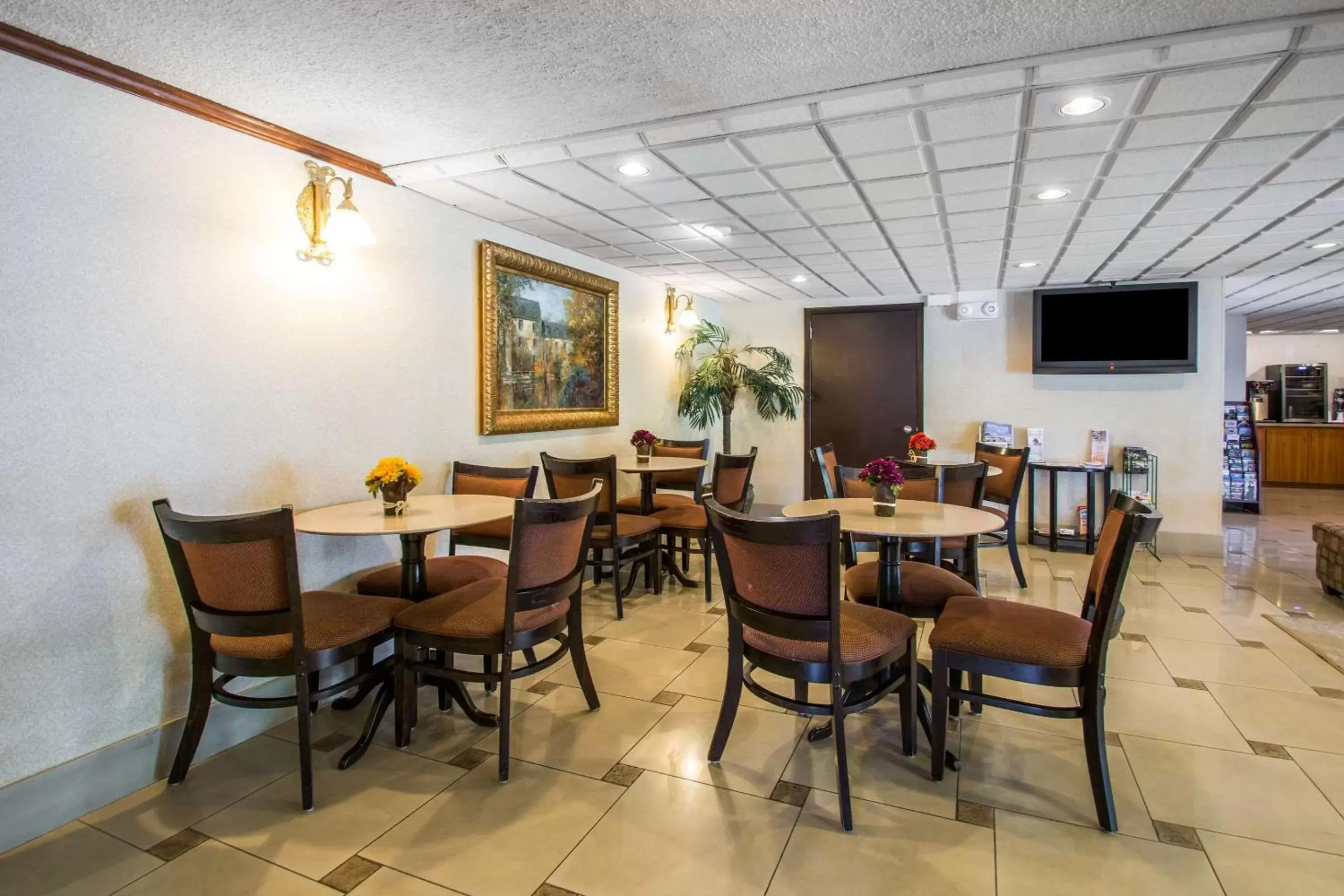 Restaurant/Places to Eat in Econo Lodge Jacksonville