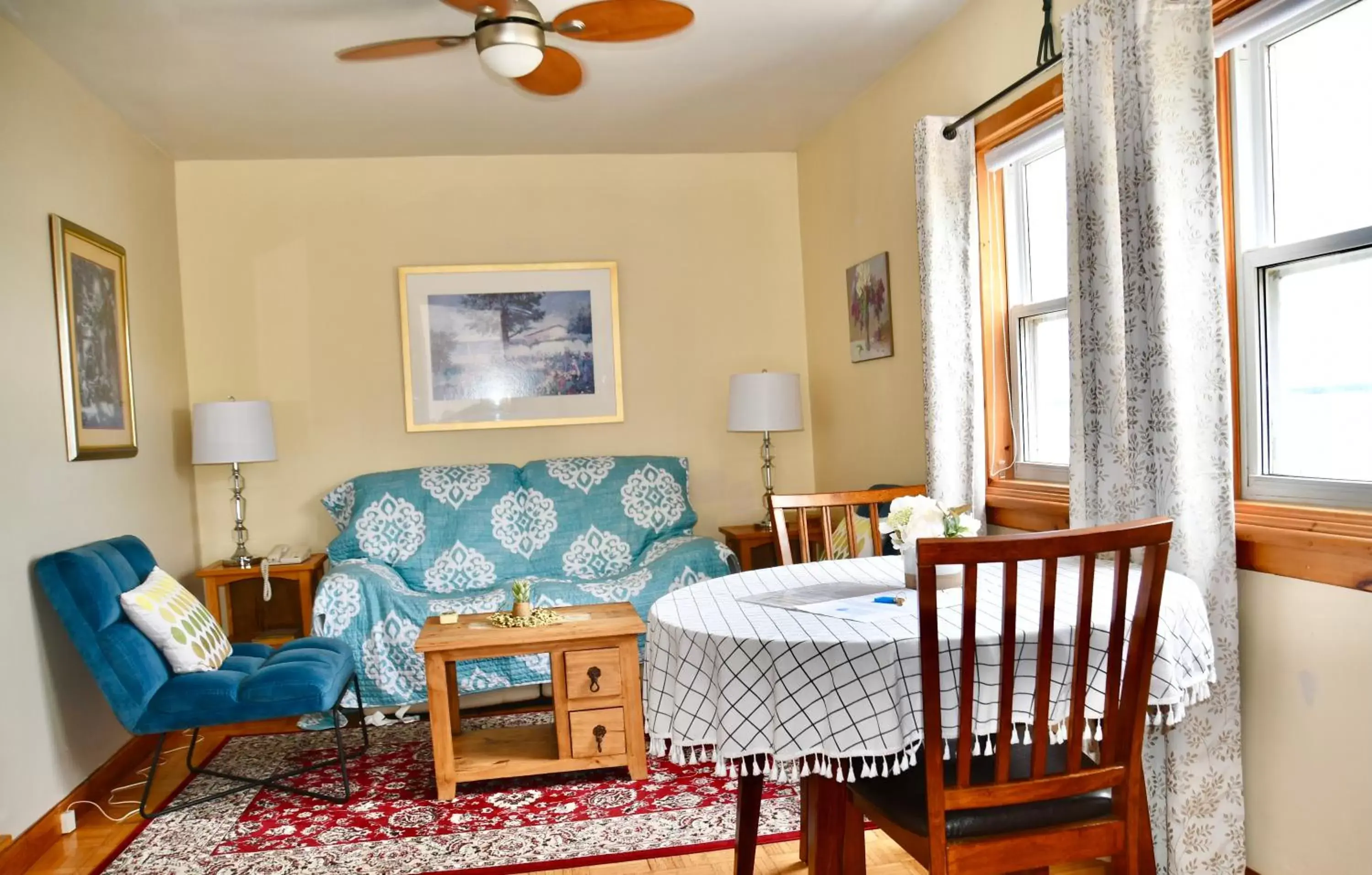 Seating Area in Dewar's Inn and Cottages