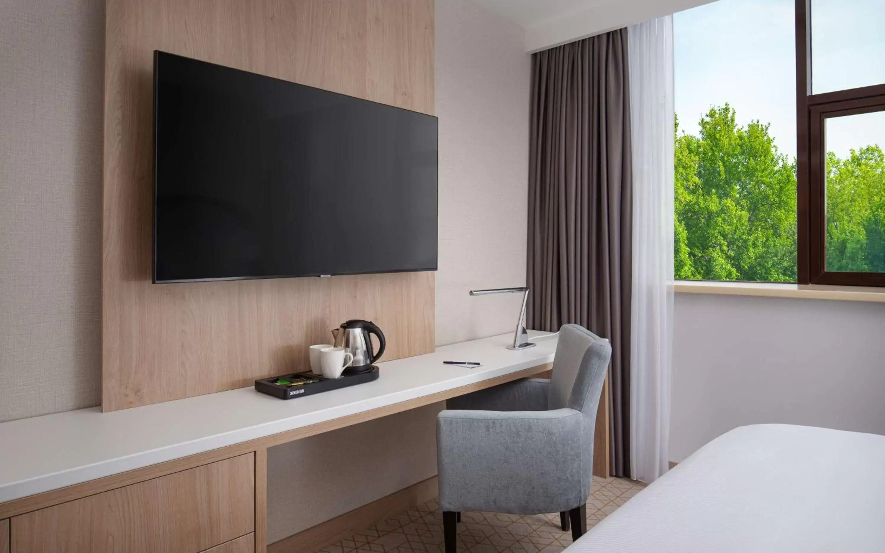 Bedroom, TV/Entertainment Center in DoubleTree by Hilton Shymkent